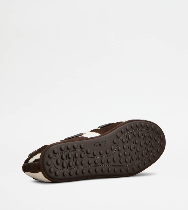BALLERINAS IN PONY EFFECT LEATHER - BROWN, WHITE 4