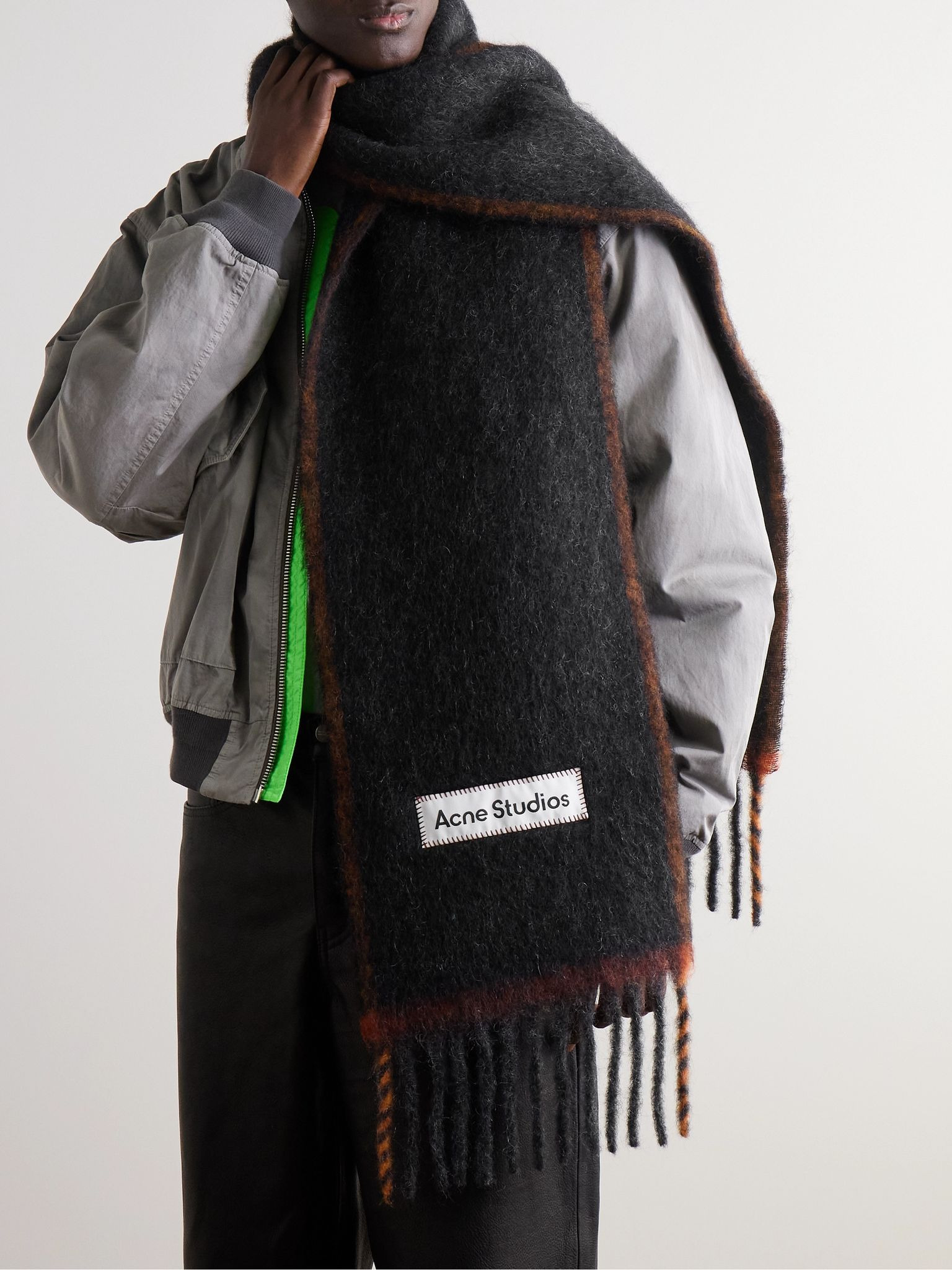Vally Fringed Knitted Scarf Black - 2