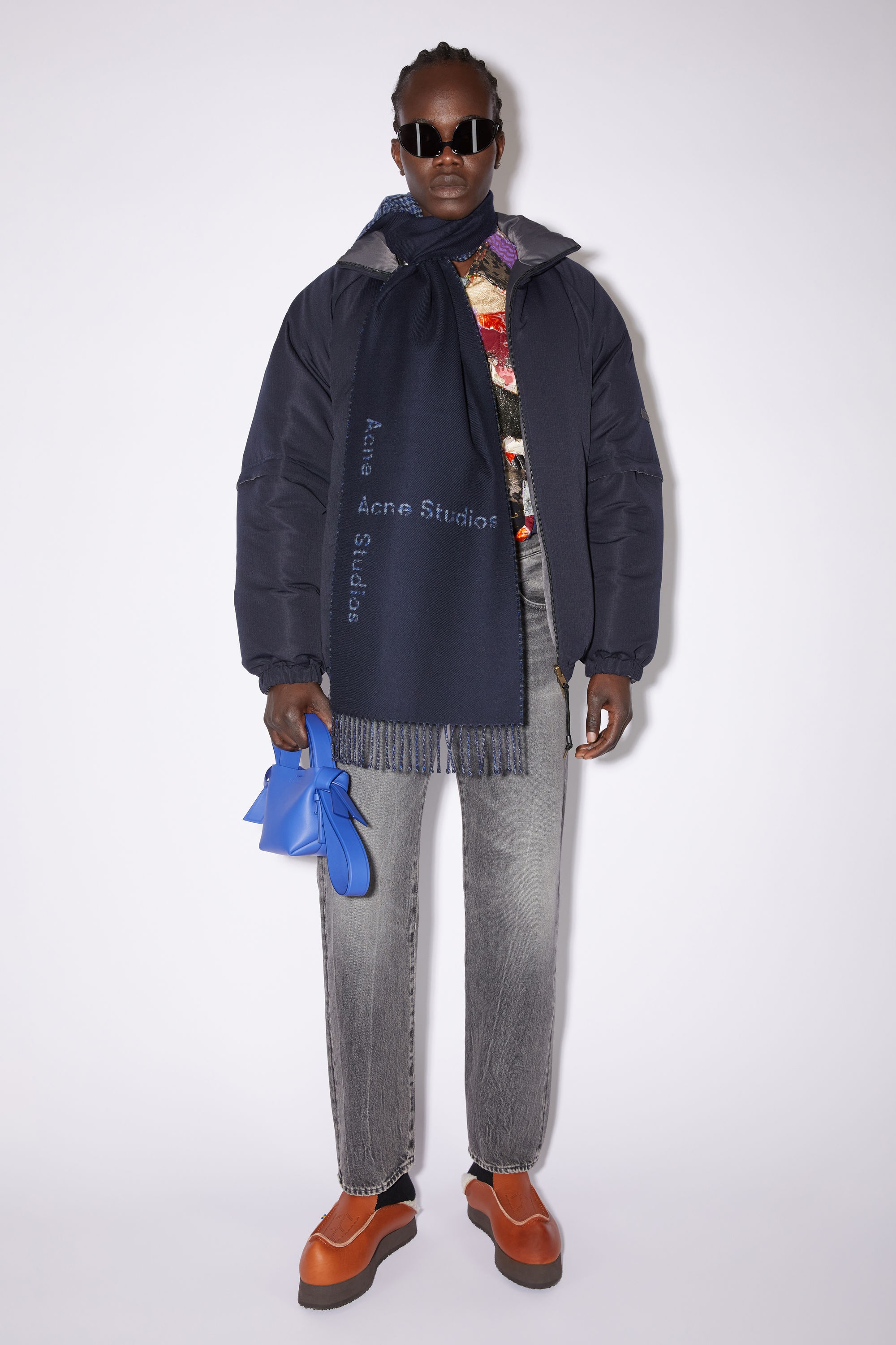 Contrast logo jacquard wool scarf - Navy blue - 3