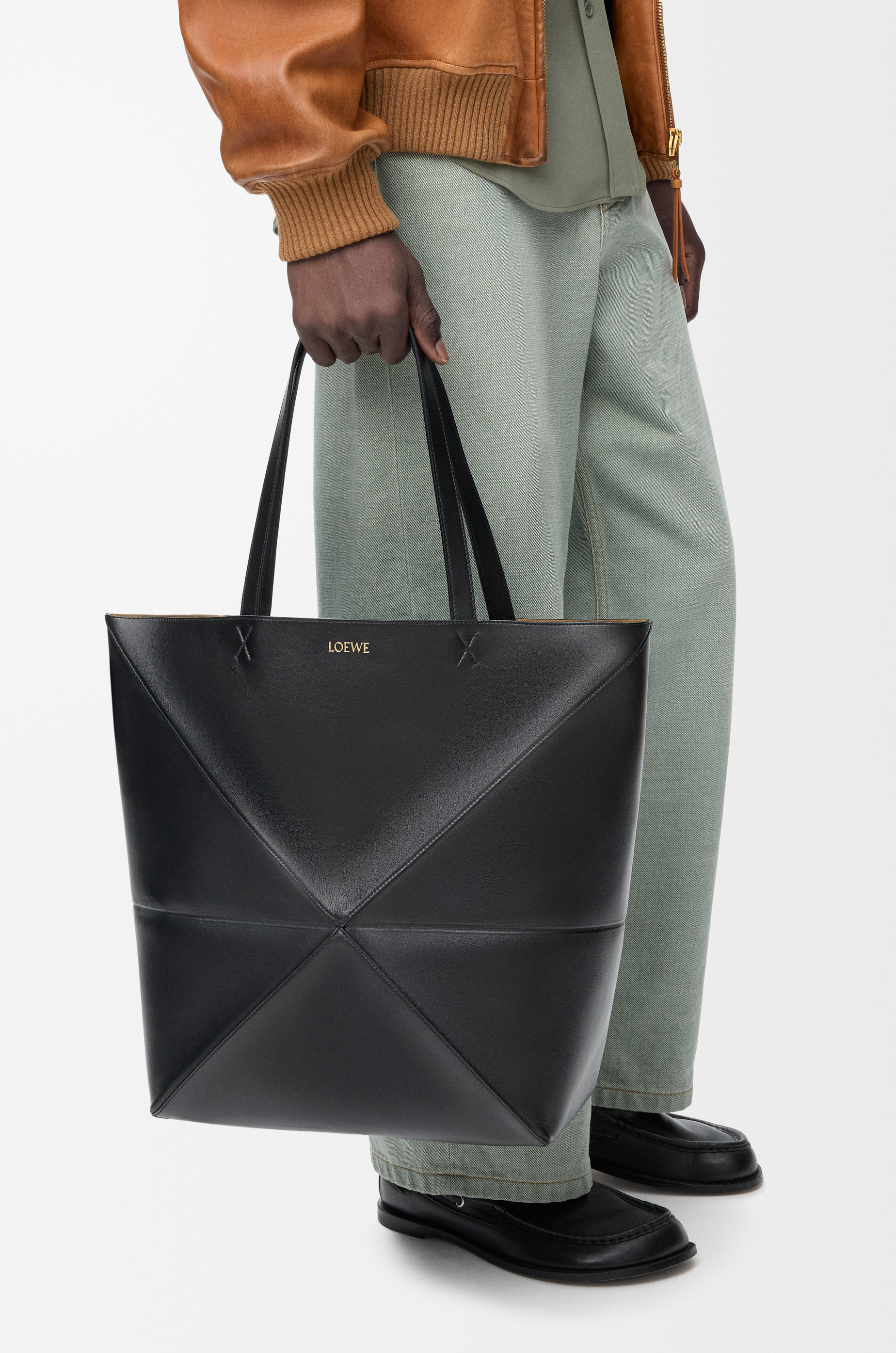 Large Puzzle Fold Tote in shiny calfskin - 3