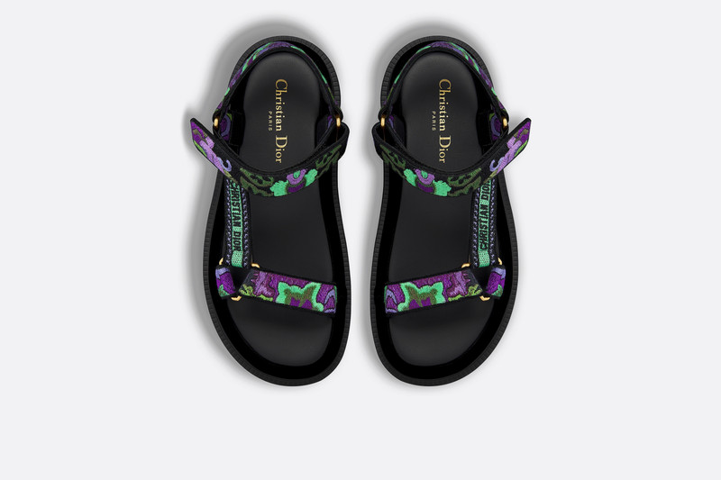 D-Wave Sandal 4
