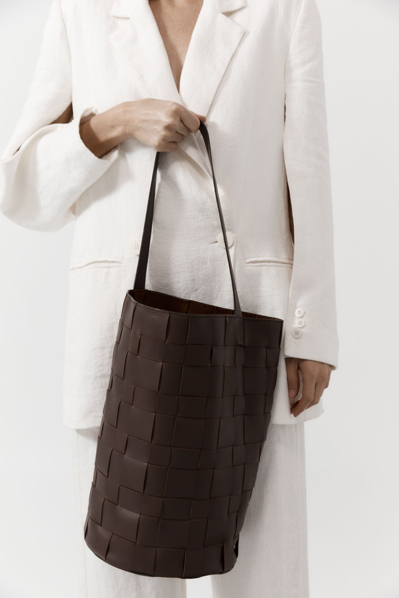 Woven Bucket Bag - Chocolate 1