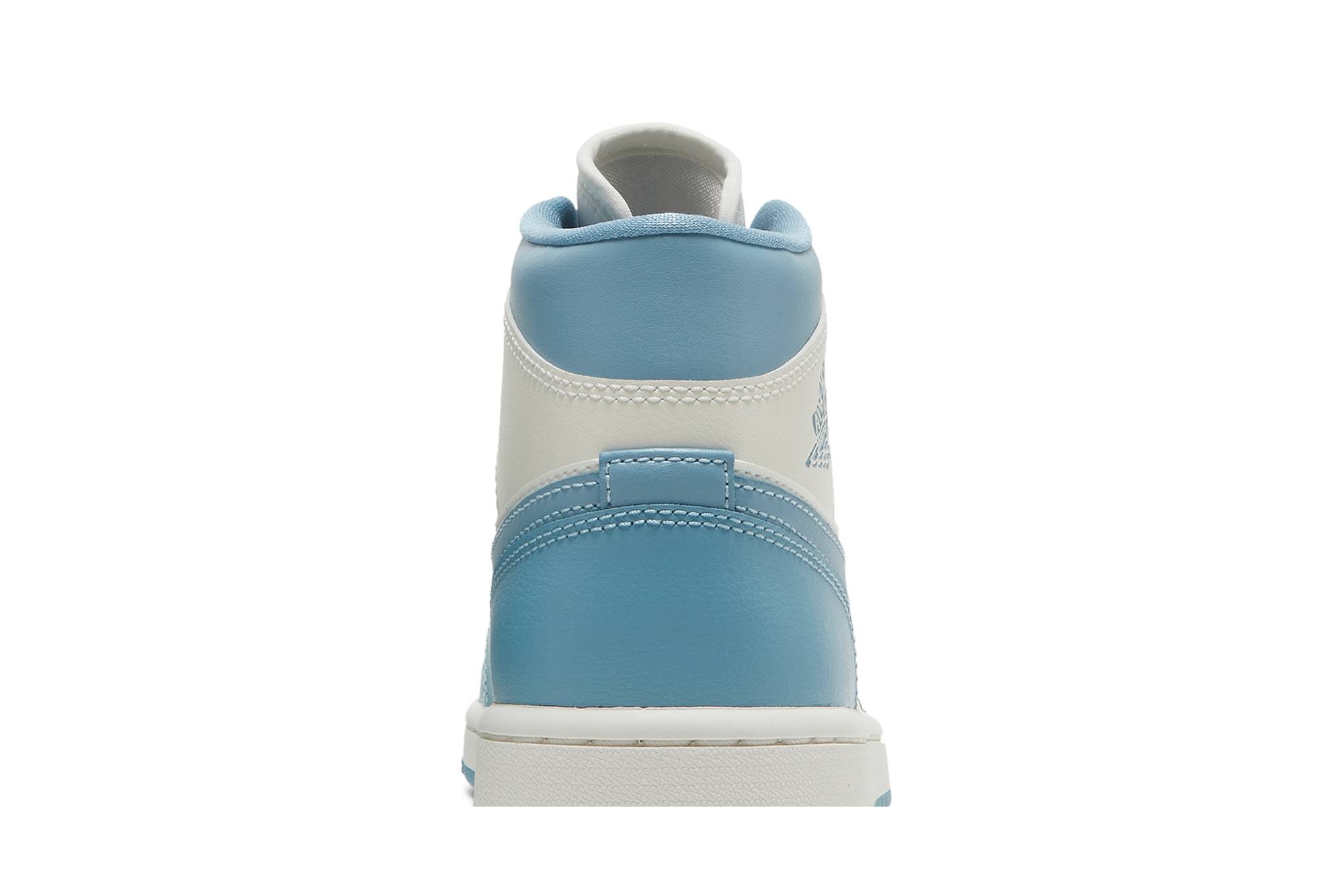 Wmns Air Jordan 1 Mid 'University Blue' - 7