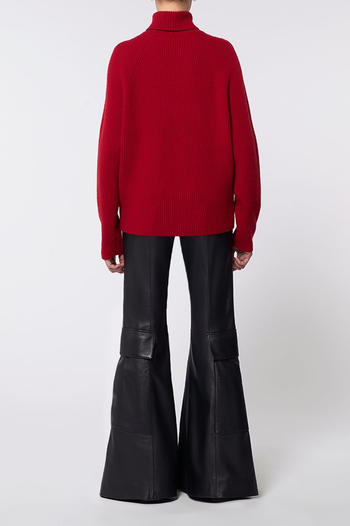 Wigman Knit Turtleneck Sweater in Scarlet Red Cashmere - 4
