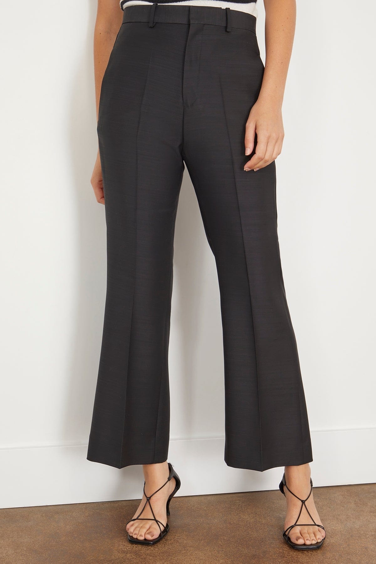 Credo Cropped Bootcut Woven Trouser in Black - 3
