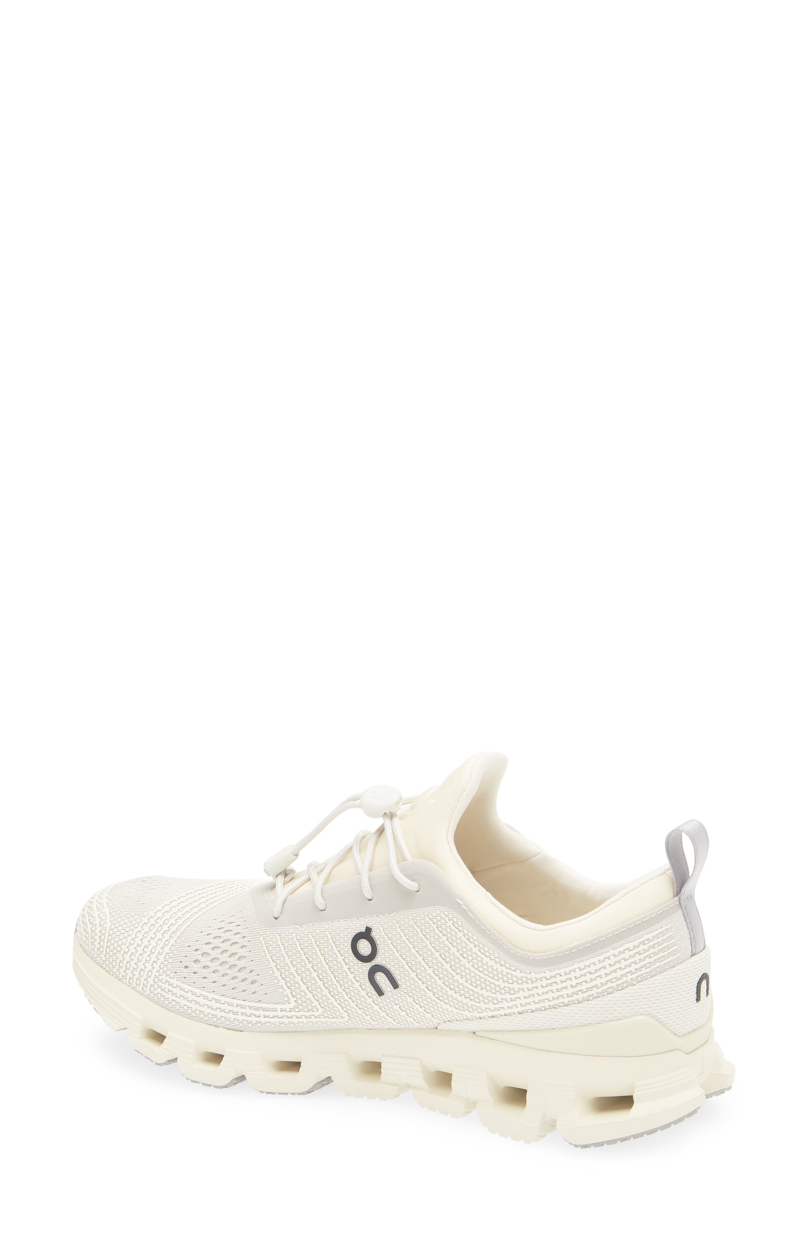 On Cloud X Z5 Training Shoe in Ice/Cream at Nordstrom - 2