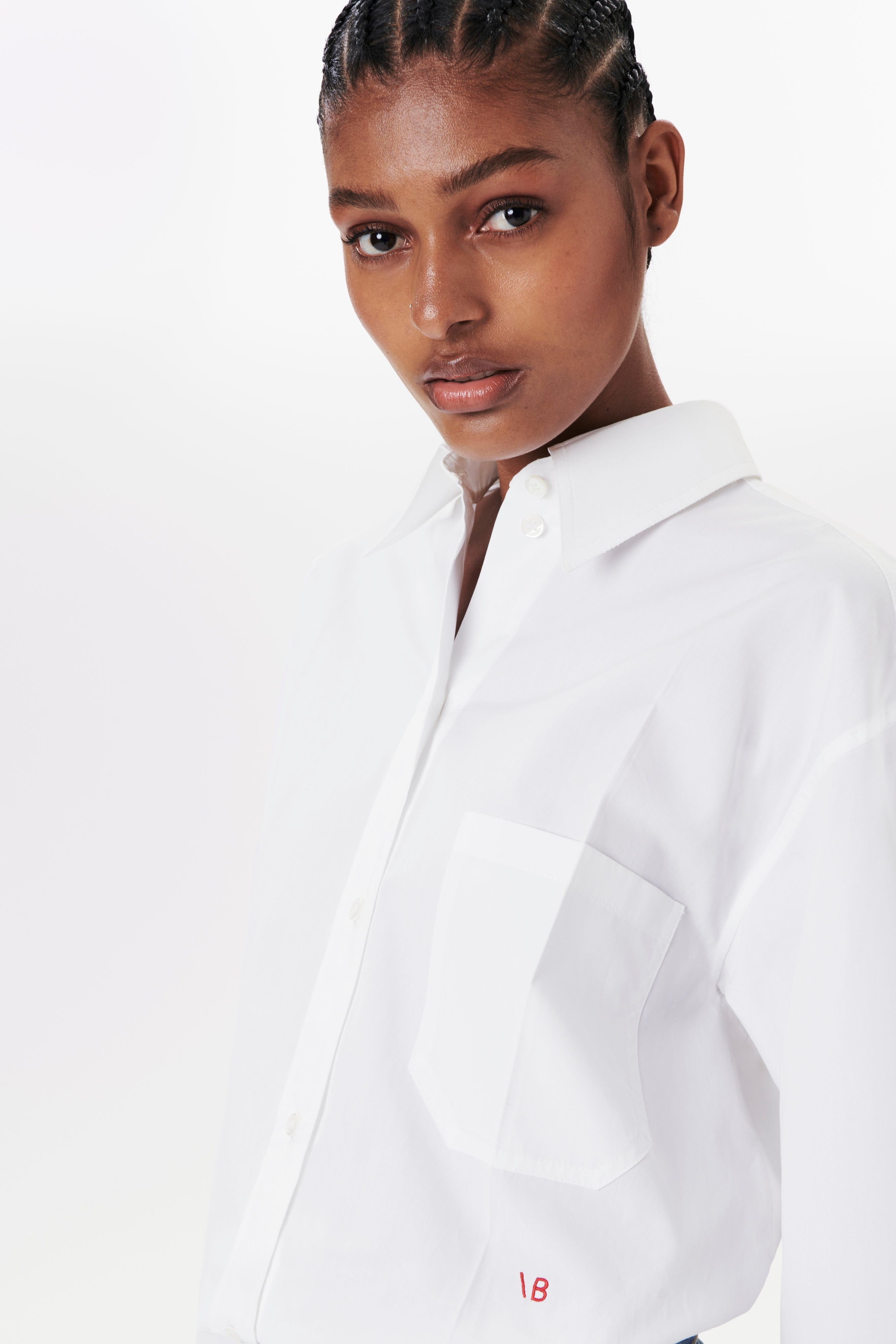 Cropped Long Sleeve Shirt in White - 4