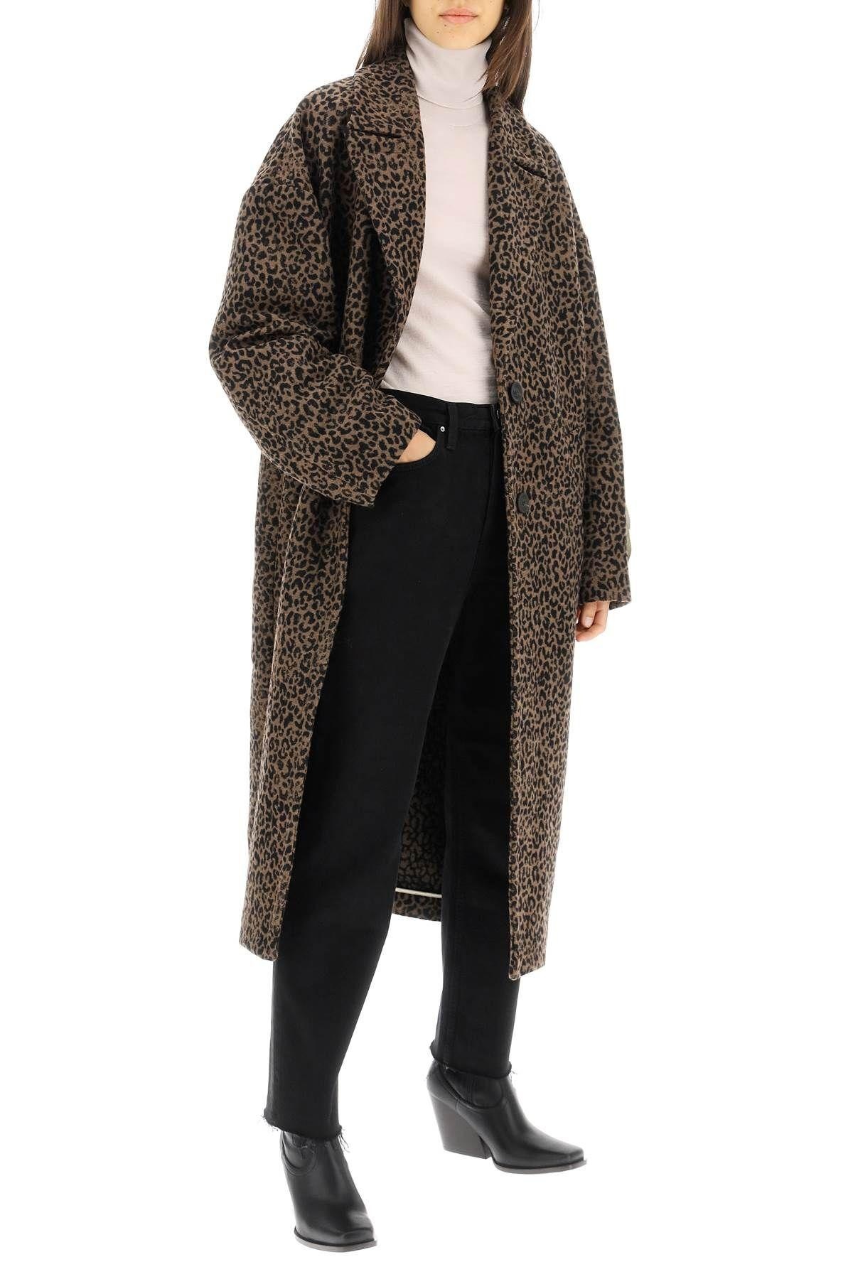 Women’s one-and-a-half-breasted coat in bark-colored wool