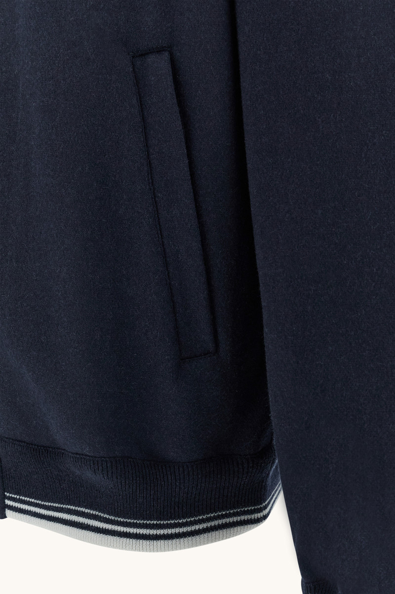 BOMBER IN CASHMERE 8