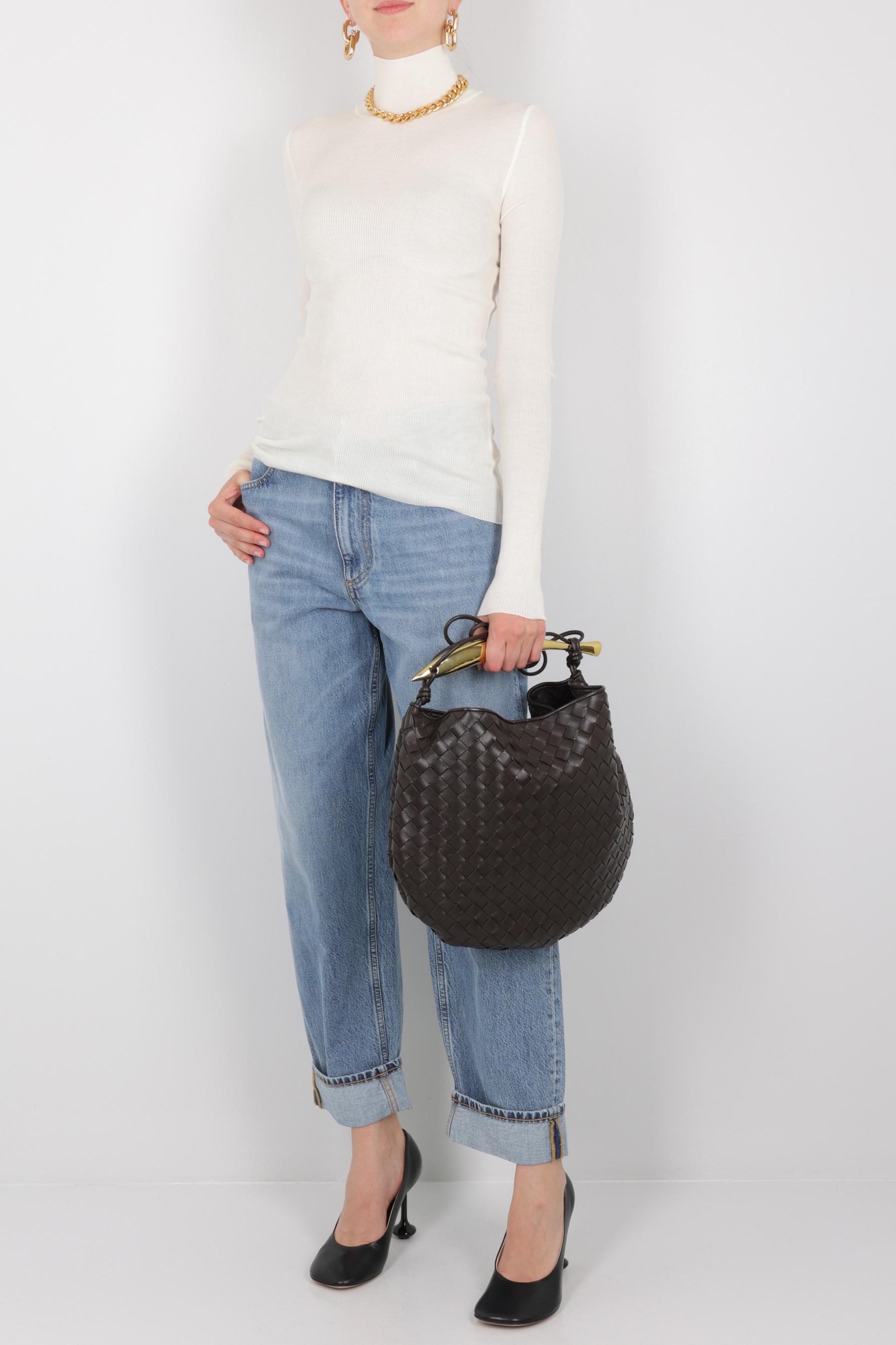 デニム・ジーパン BOTTEGA VENETA DENIM CROPPED BAGGY-FIT JEANS Bottega Veneta DENIM CROPPED BAGGY-FIT JEANS | tizianafausti