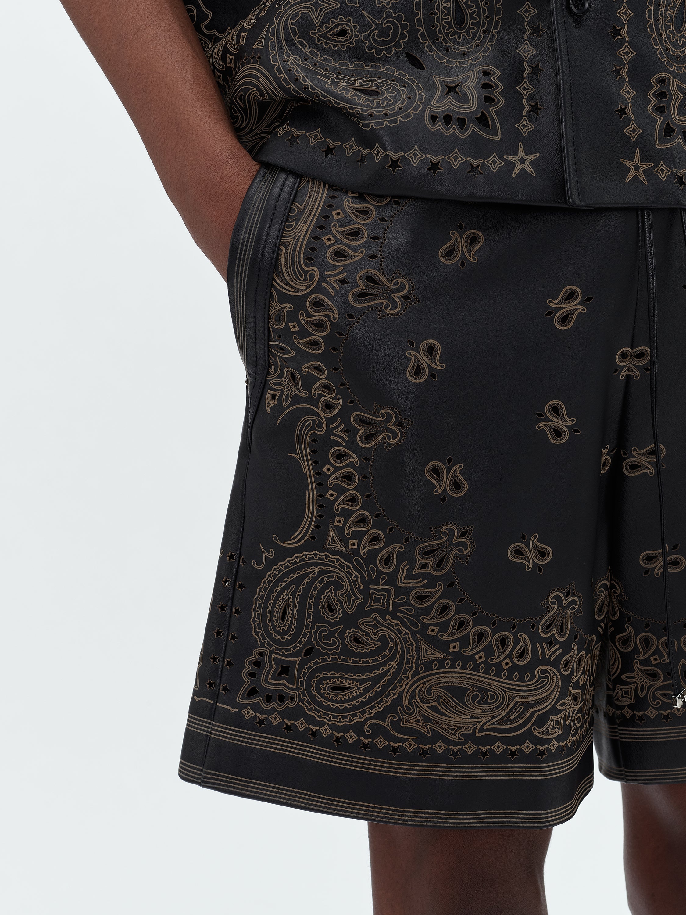 LEATHER BANDANA SHORT - 6