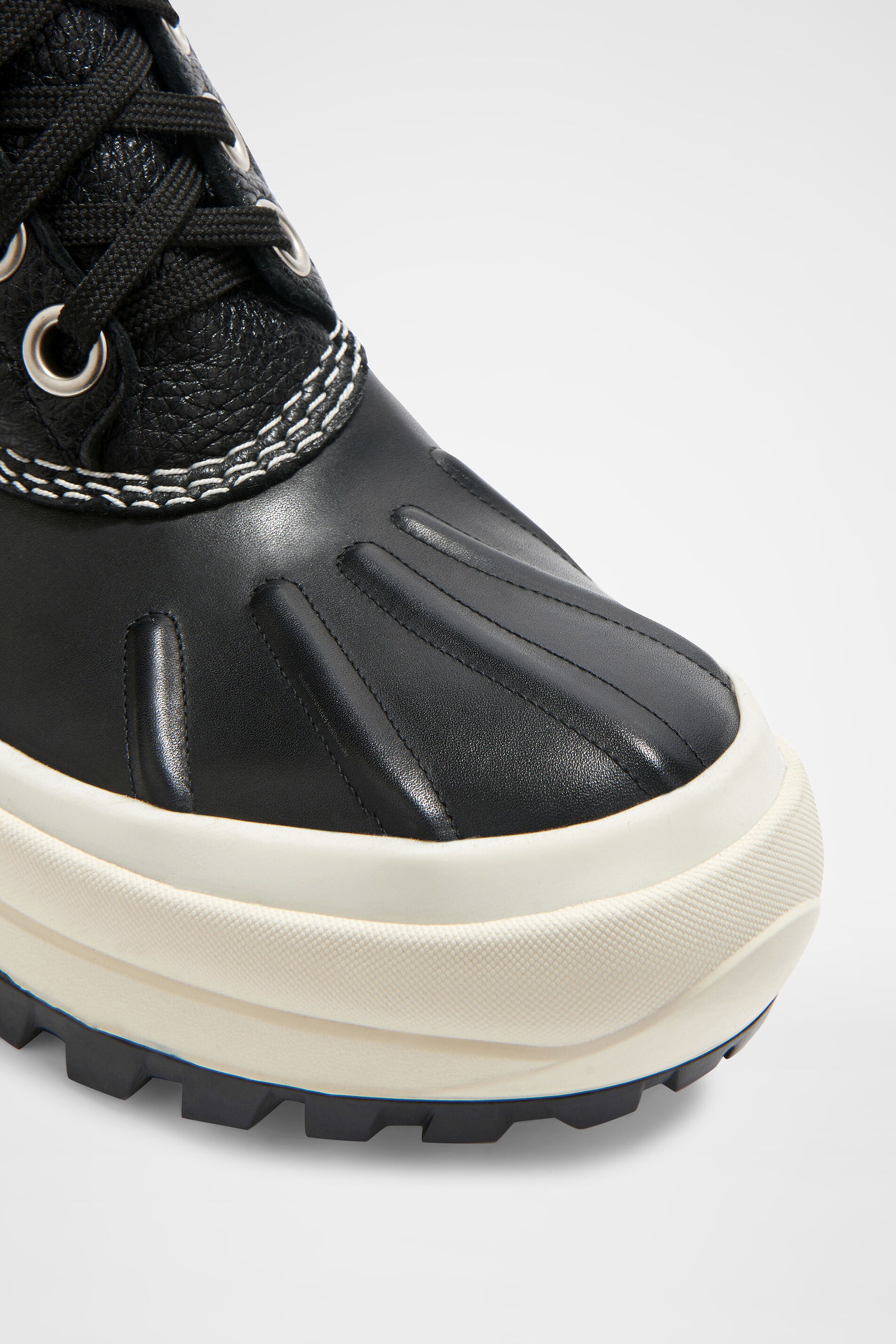 Lace-up Hiking Boots - 6