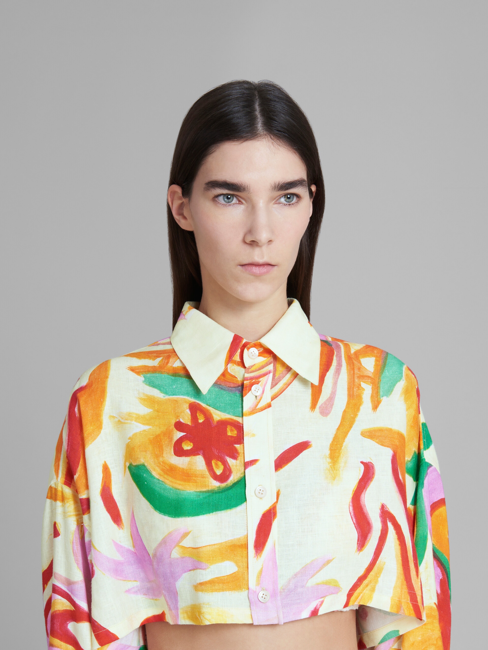 MARNI X NO VACANCY INN - CROPPED LINEN-VISCOSE CHEESECLOTH SHIRT WITH CHIPPY BLOSSOM PRINT - 4