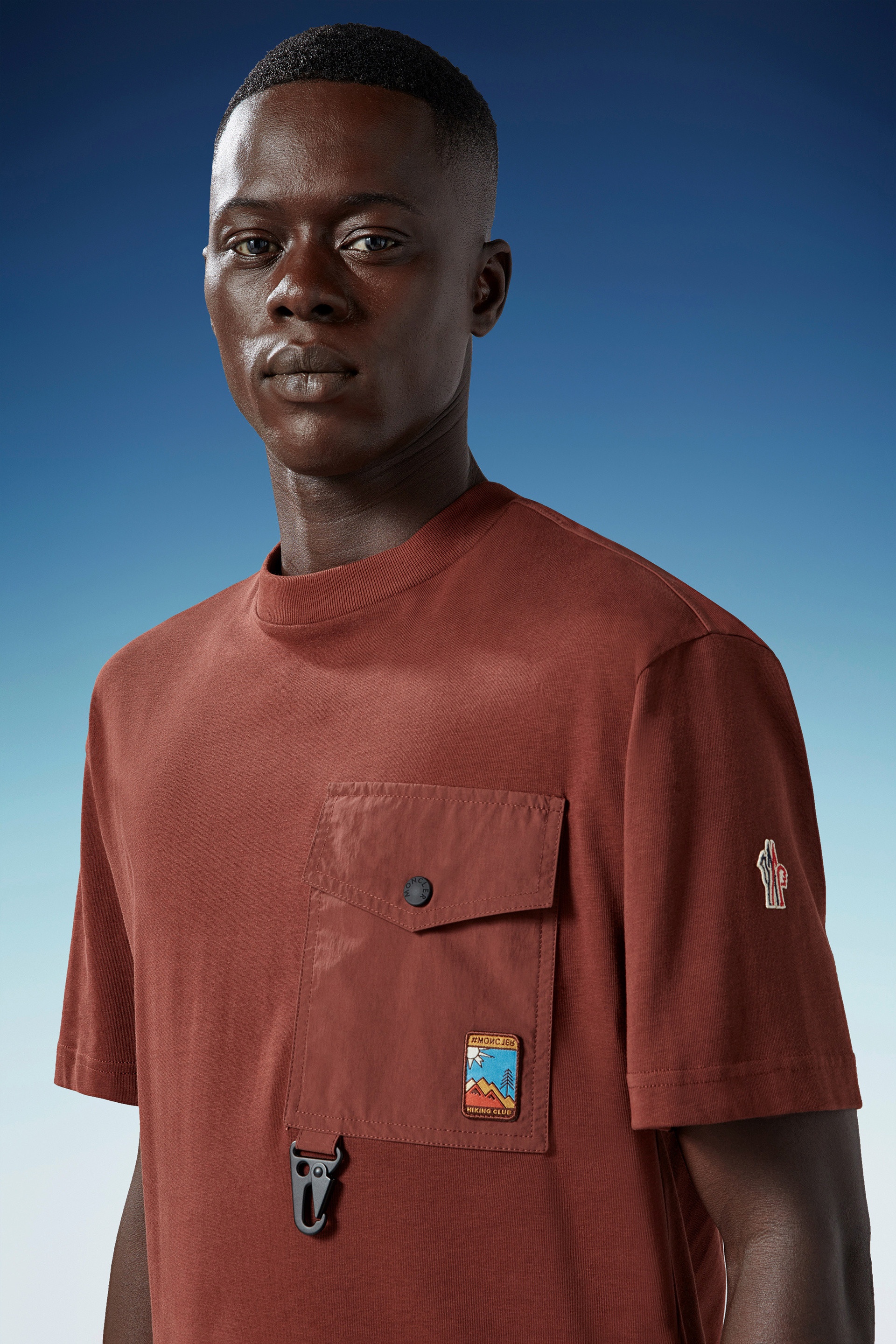 T-Shirt with Pocket - 4