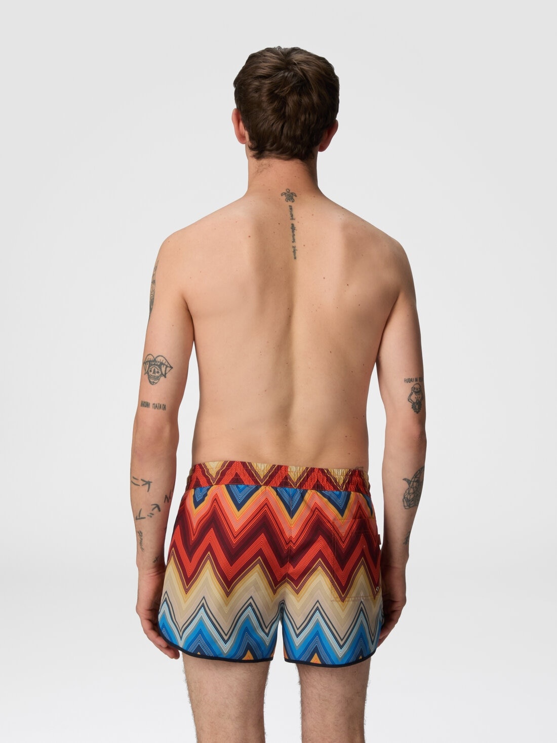 Swim shorts with macro zigzag print - 3