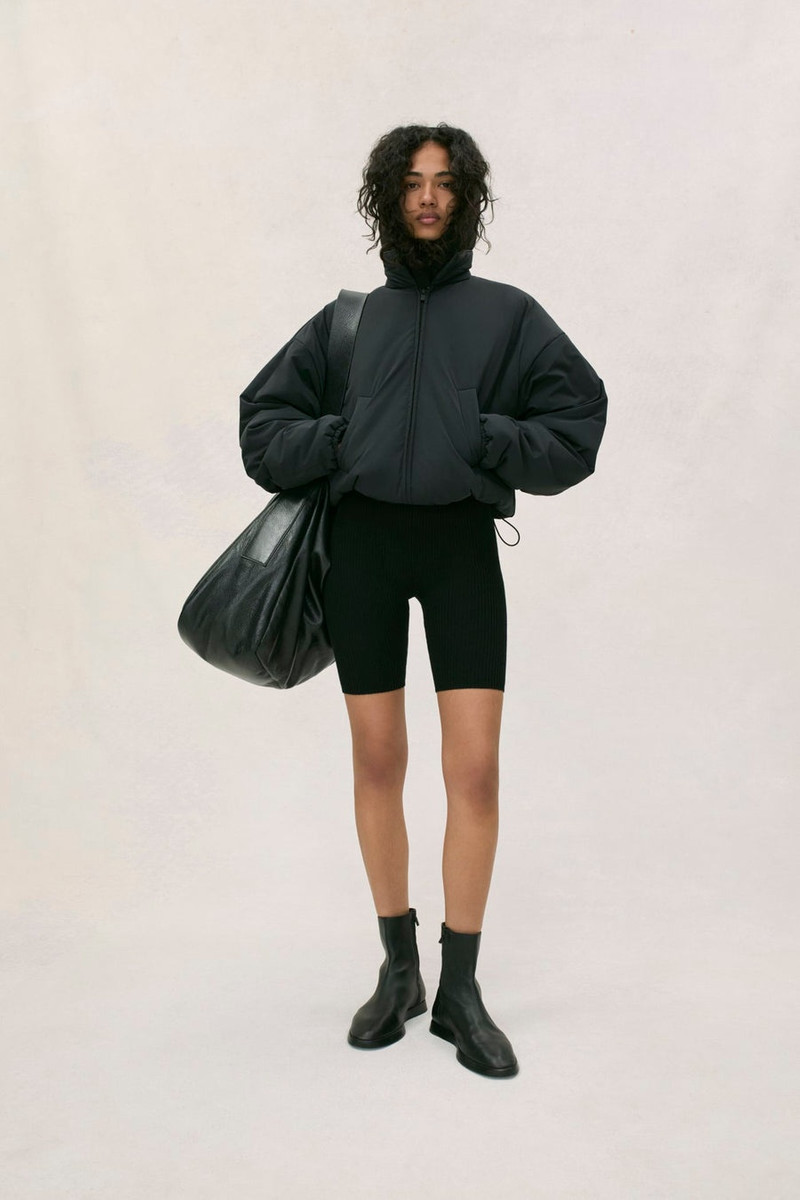 ESSENTIALS WOMENS KNIT BIKER SHORT outlook