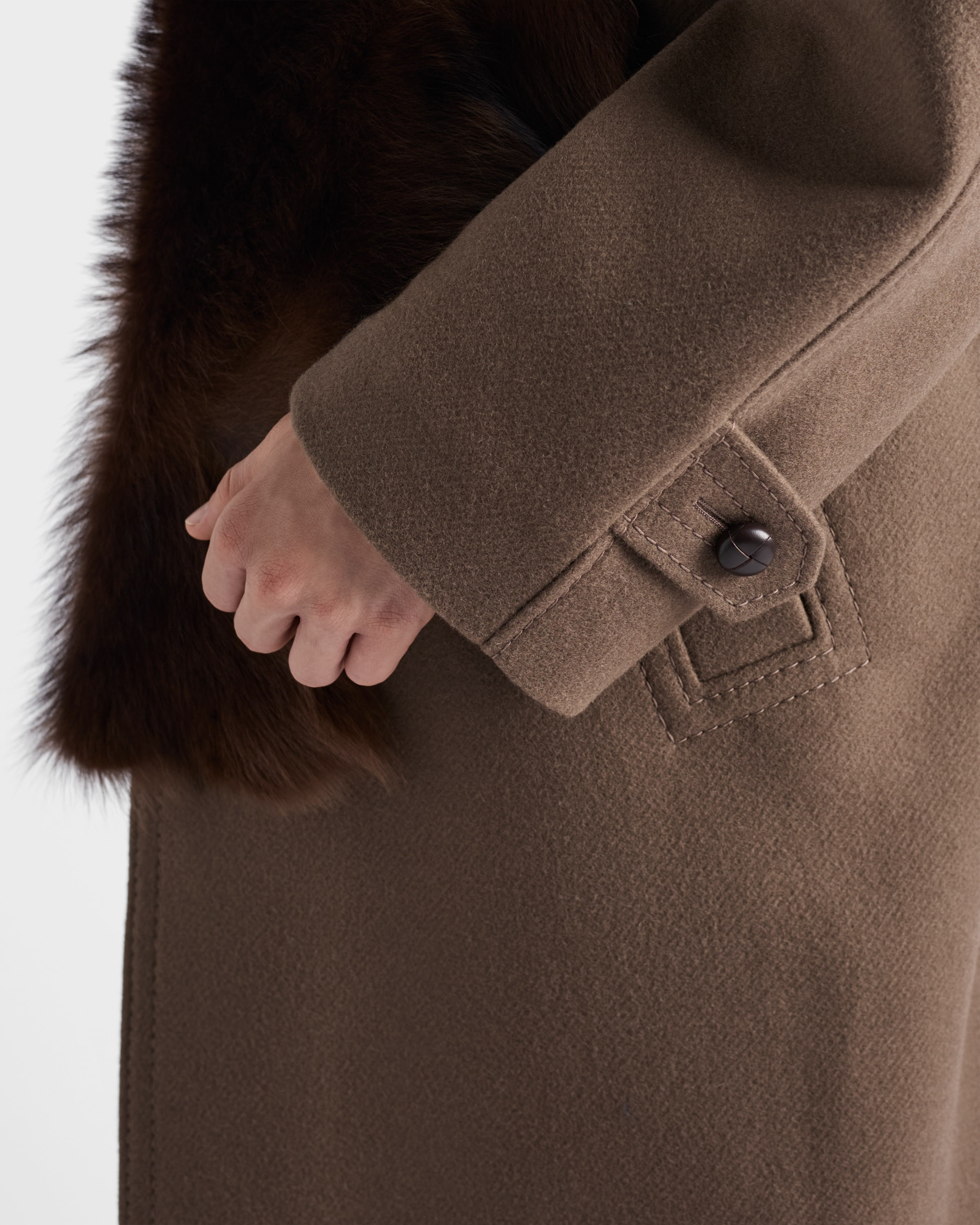 Wool coat with shearling collar - 3
