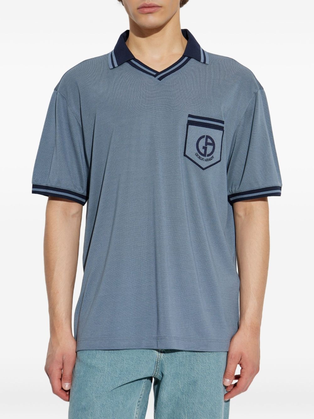 v-neck striped t-shirt - 3