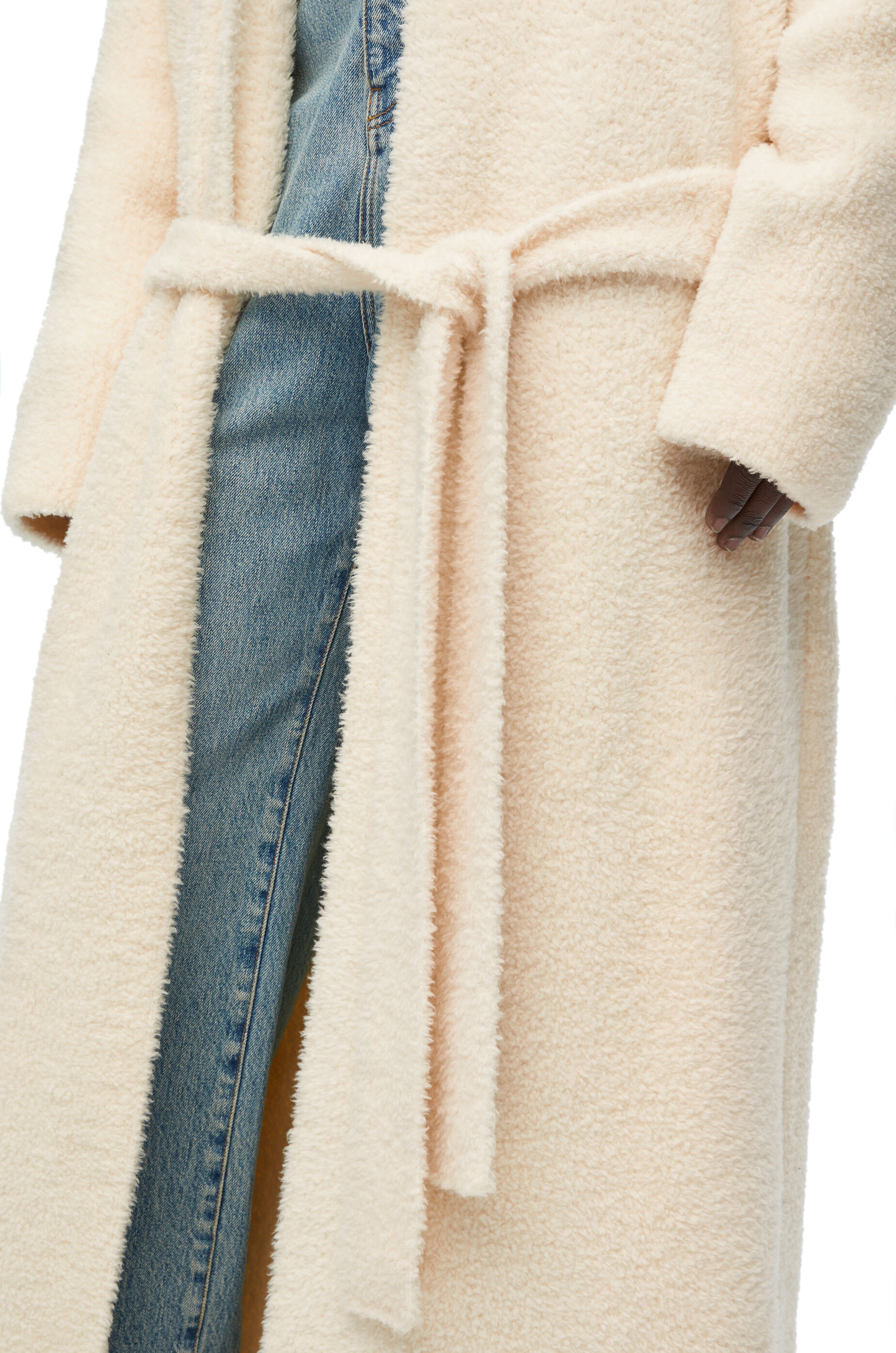 Belted coat in wool - 4