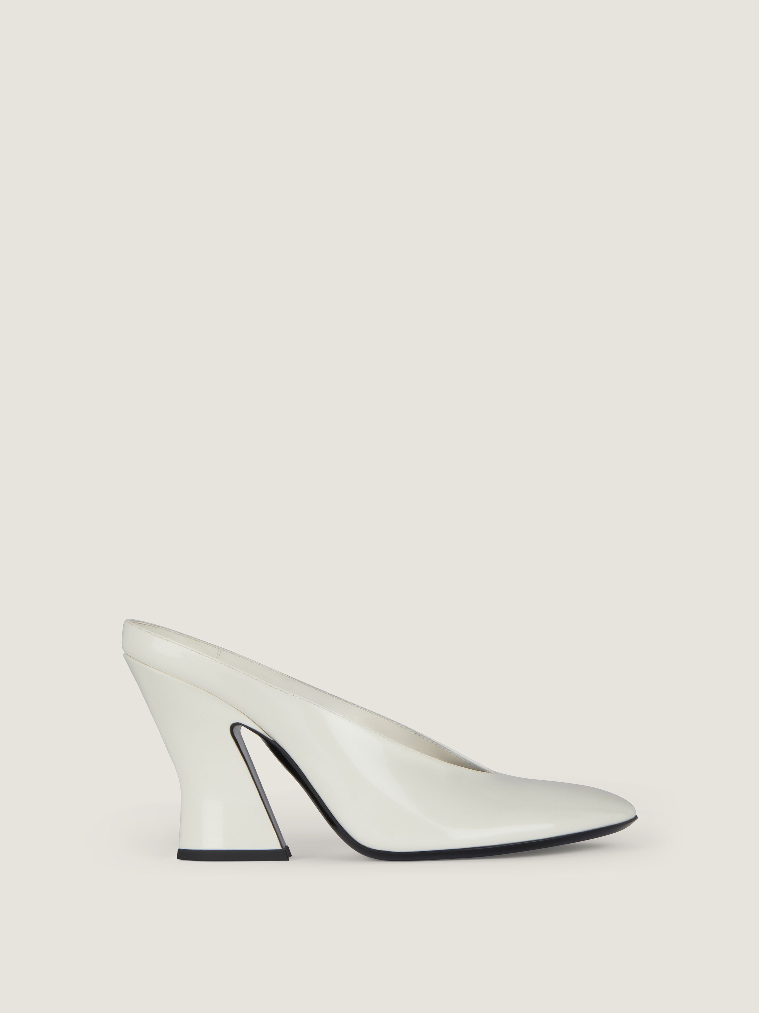 SCULPTED HEELED MULES IN PATENT LEATHER - 2