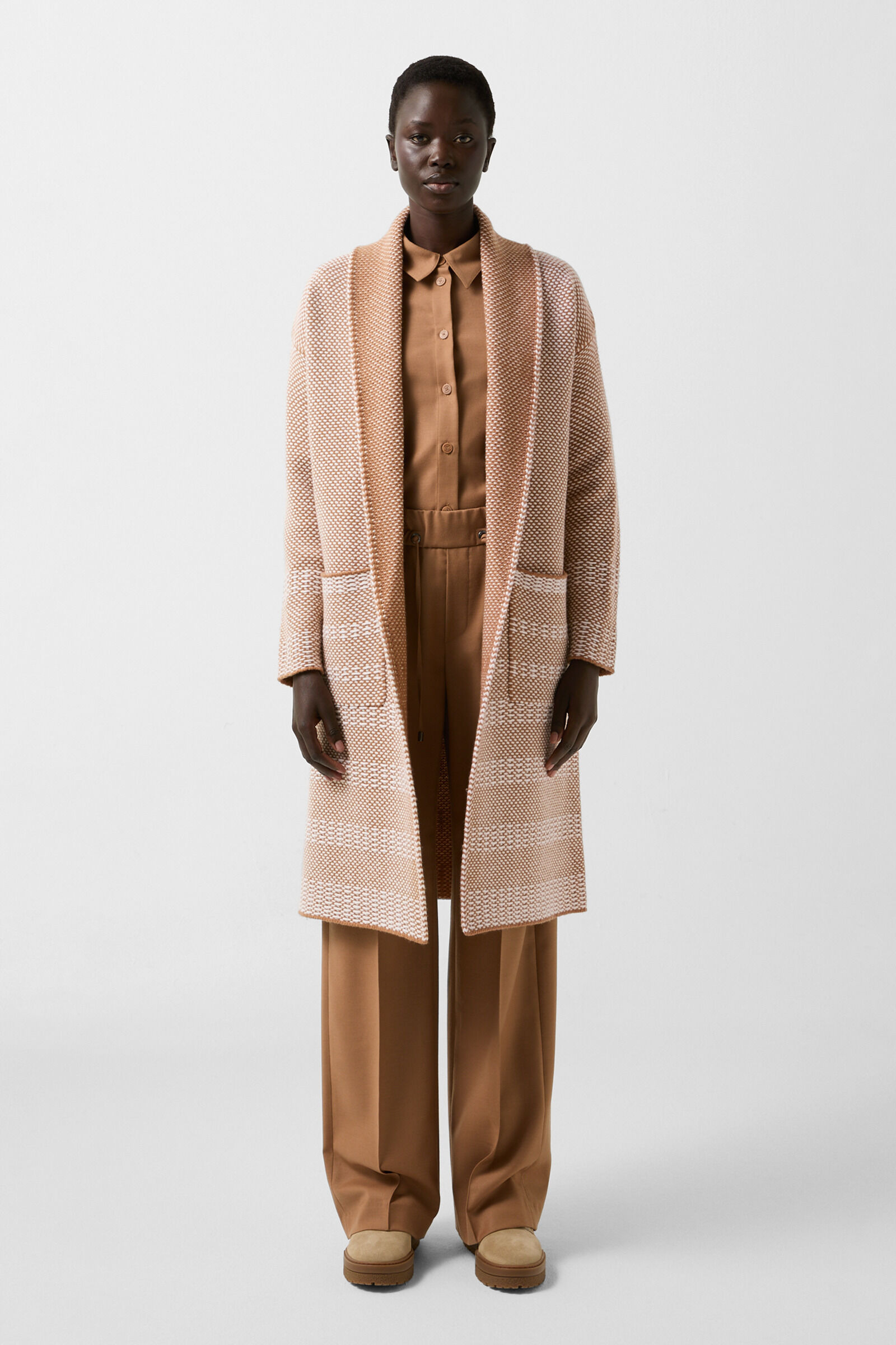 Knitted coat Lassie in Camel/Off-White - 4