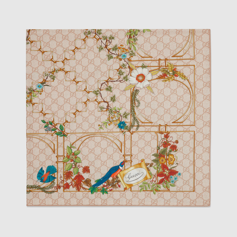 GUCCI Printed silk carré outlook