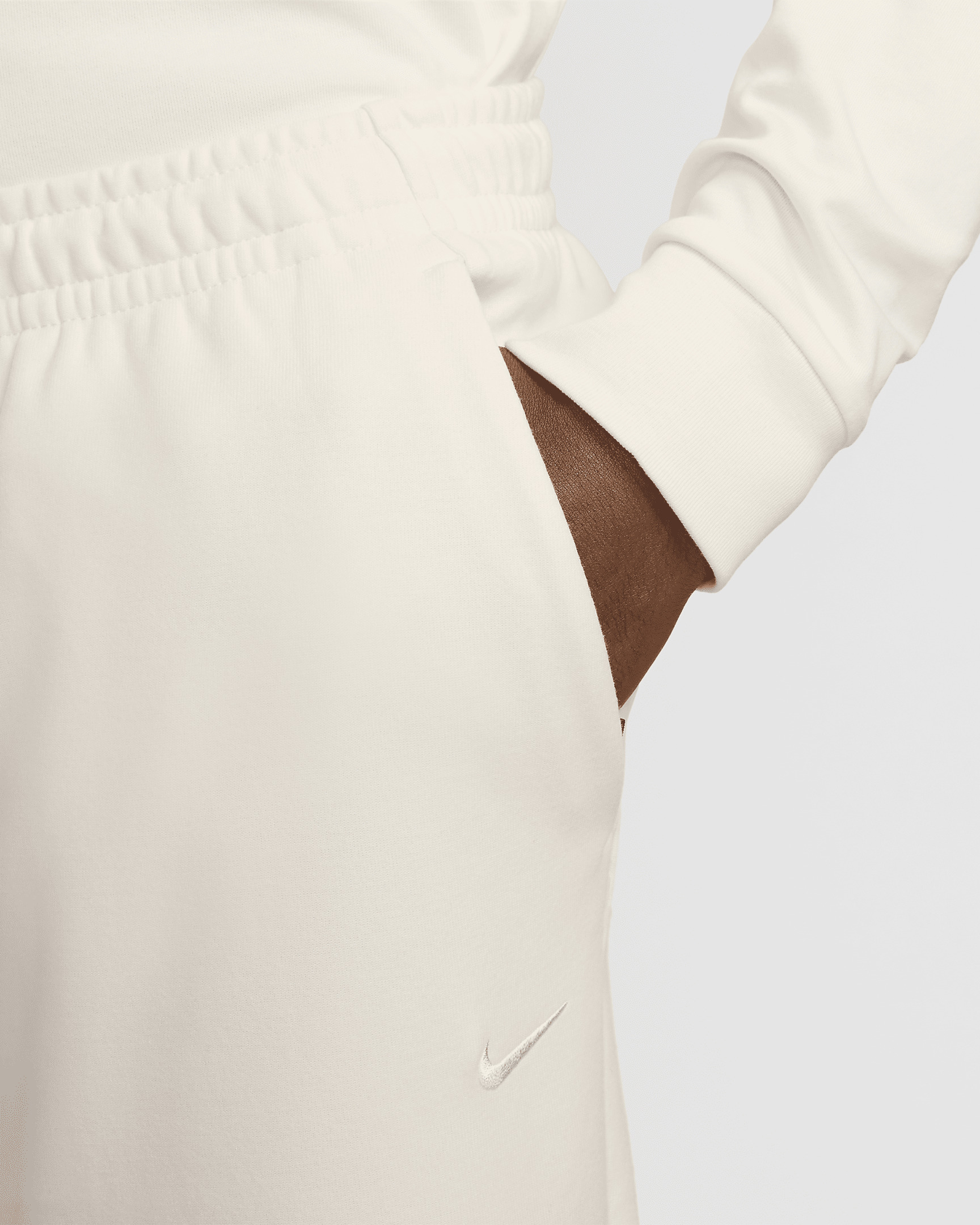 Nike Primary Men's Dri-FIT UV Versatile Joggers - 3