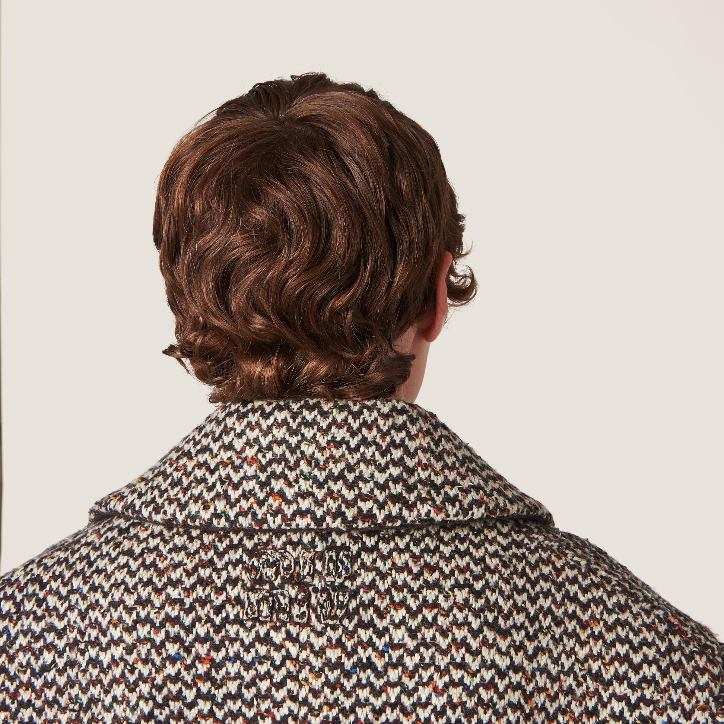 Double-breasted bouclé coat - 5