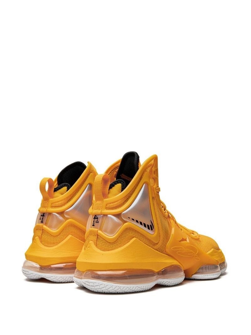 LeBron 19 high-top sneakers - 3