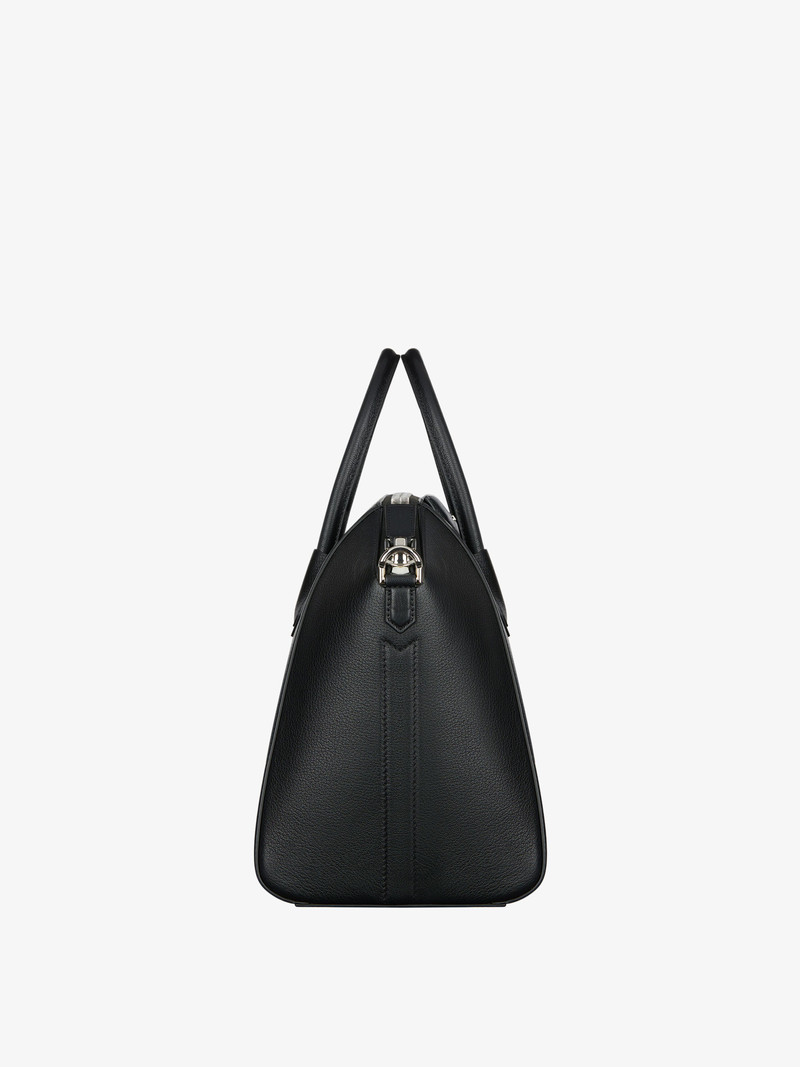 Givenchy MEDIUM ANTIGONA BAG IN GRAINED LEATHER outlook