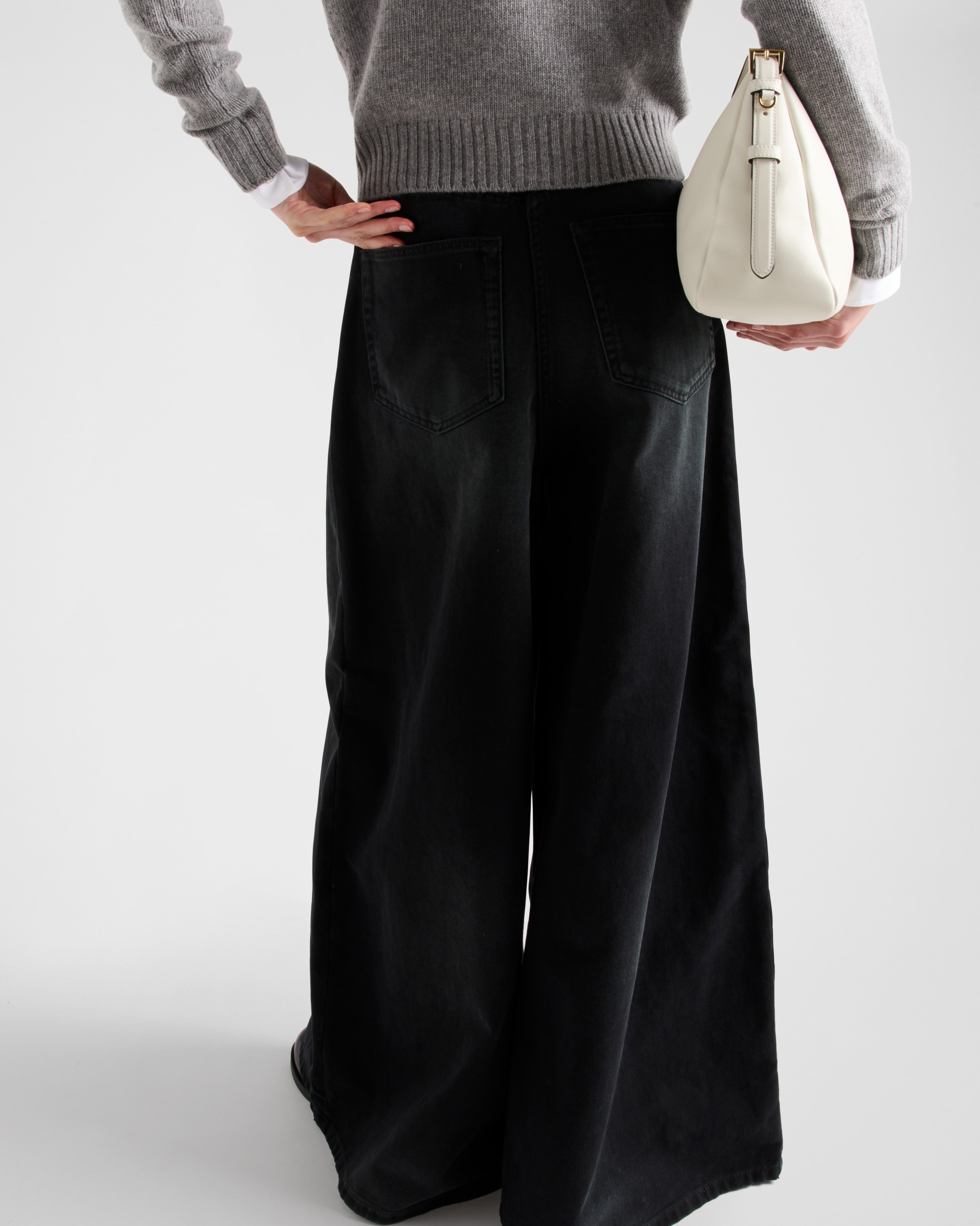 Black denim jeans - 4