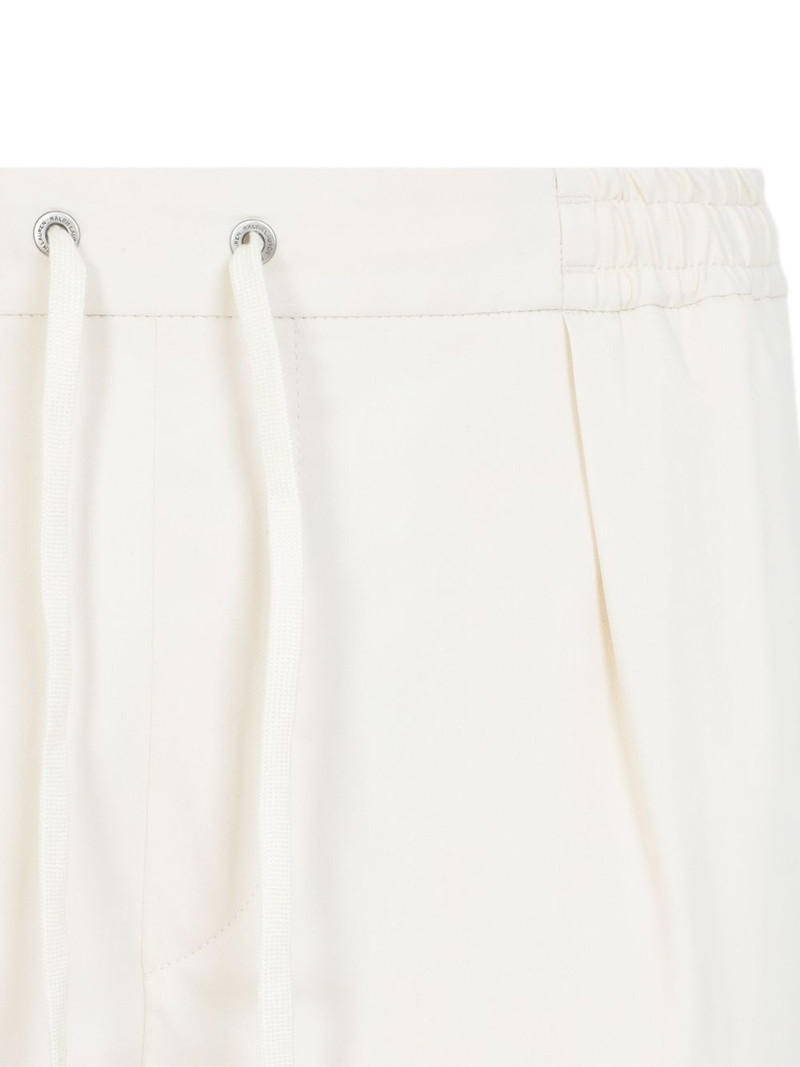 straight-leg trousers 3