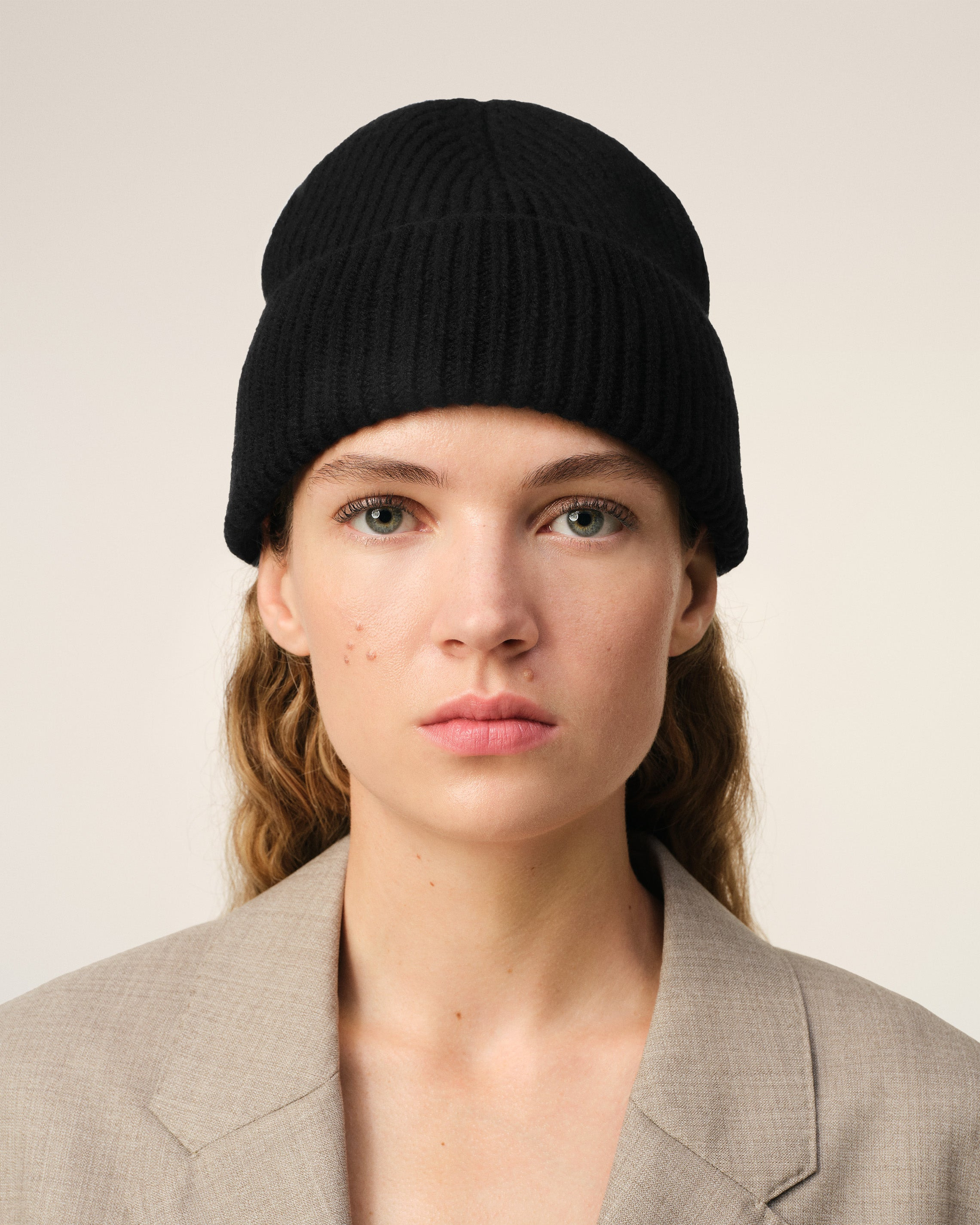 RED AMI DE COEUR BEANIE - 2