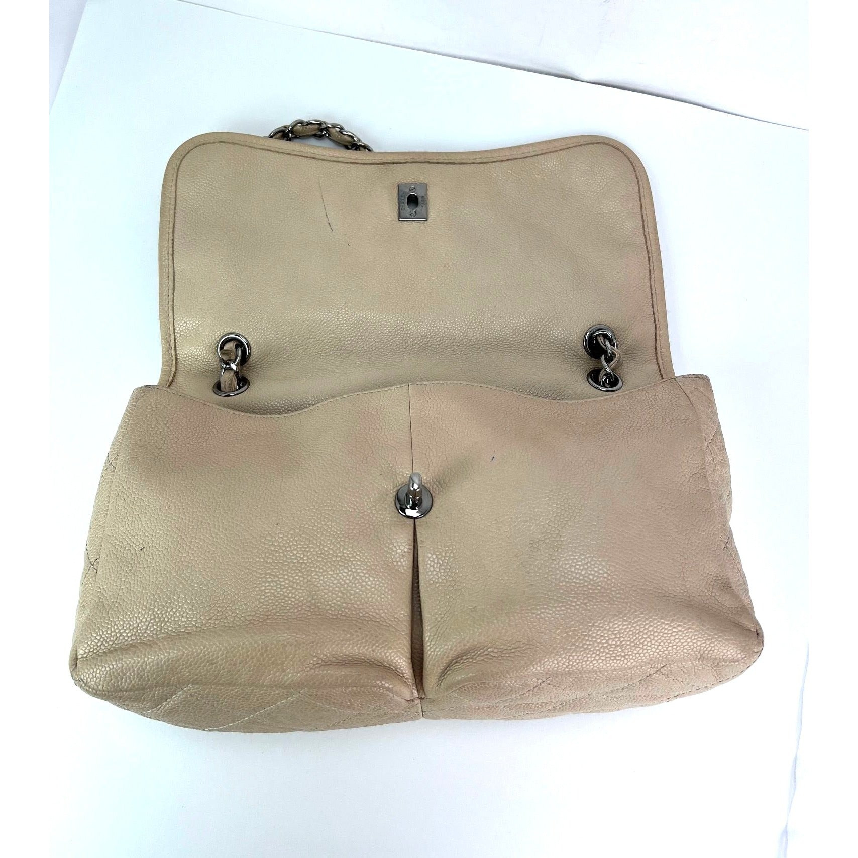 Chanel Grained leather Medium Natural Beauty Beige Flap Bag - 15