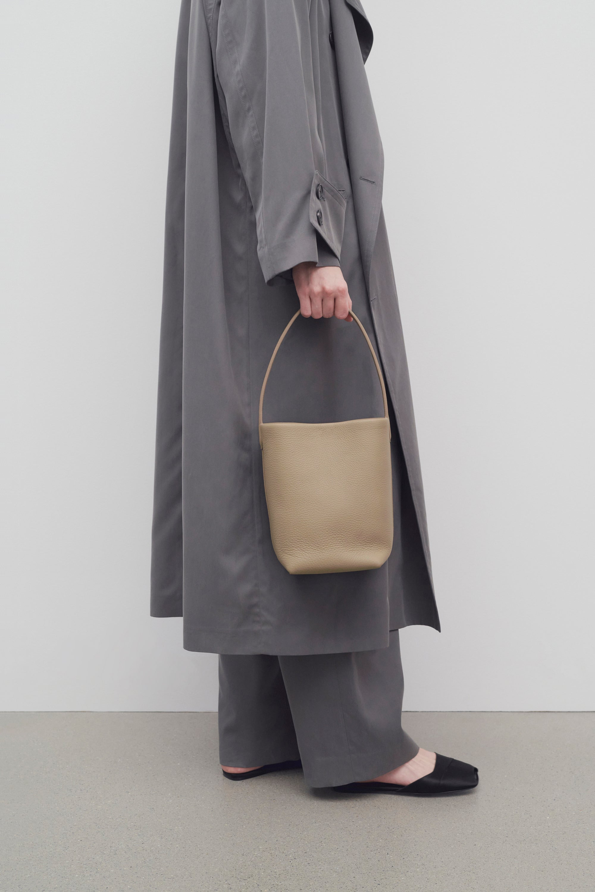 Small N/S Park Tote Bag in Leather - 4