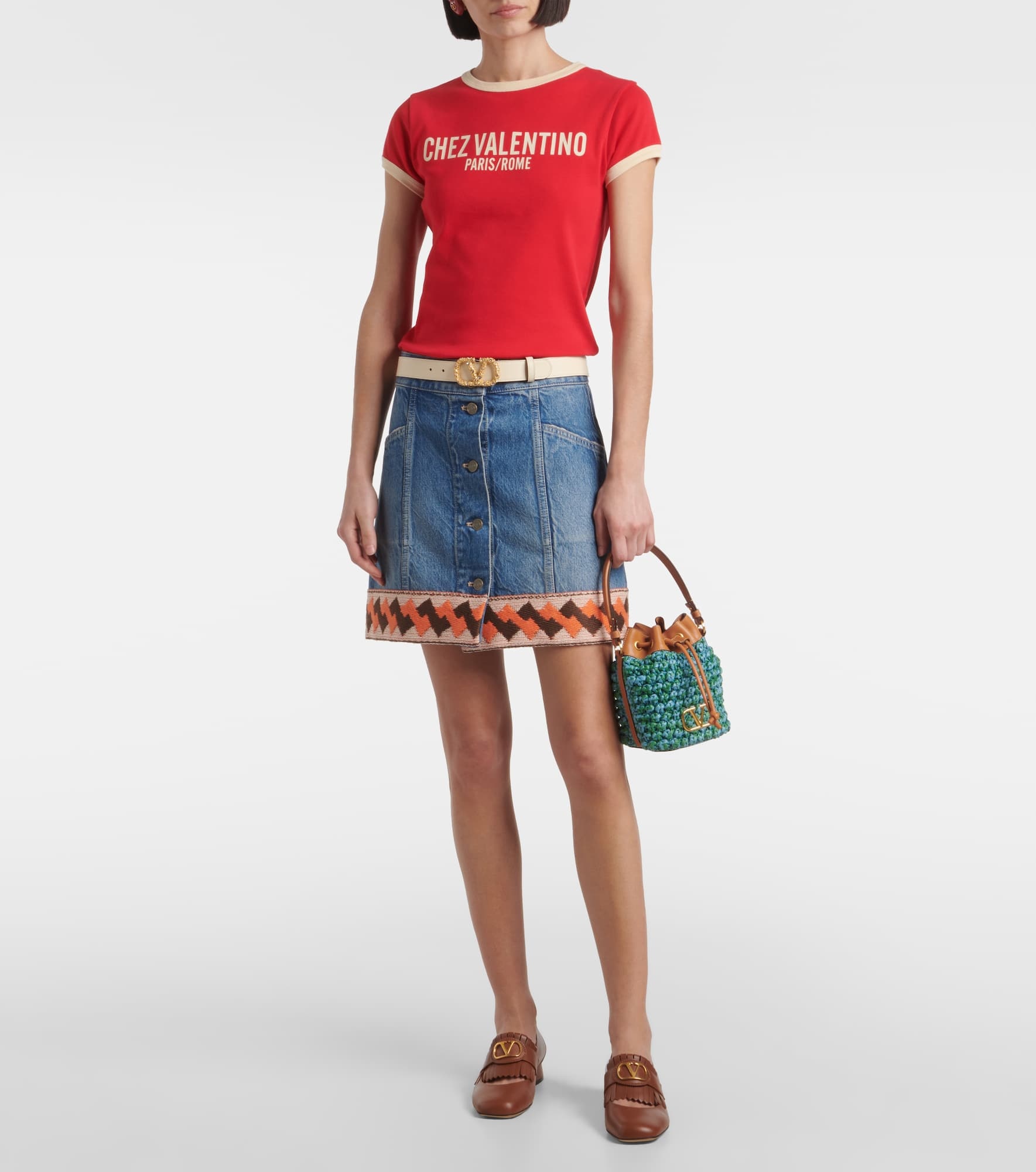 VLogo Mini embellished raffia bucket bag - 5