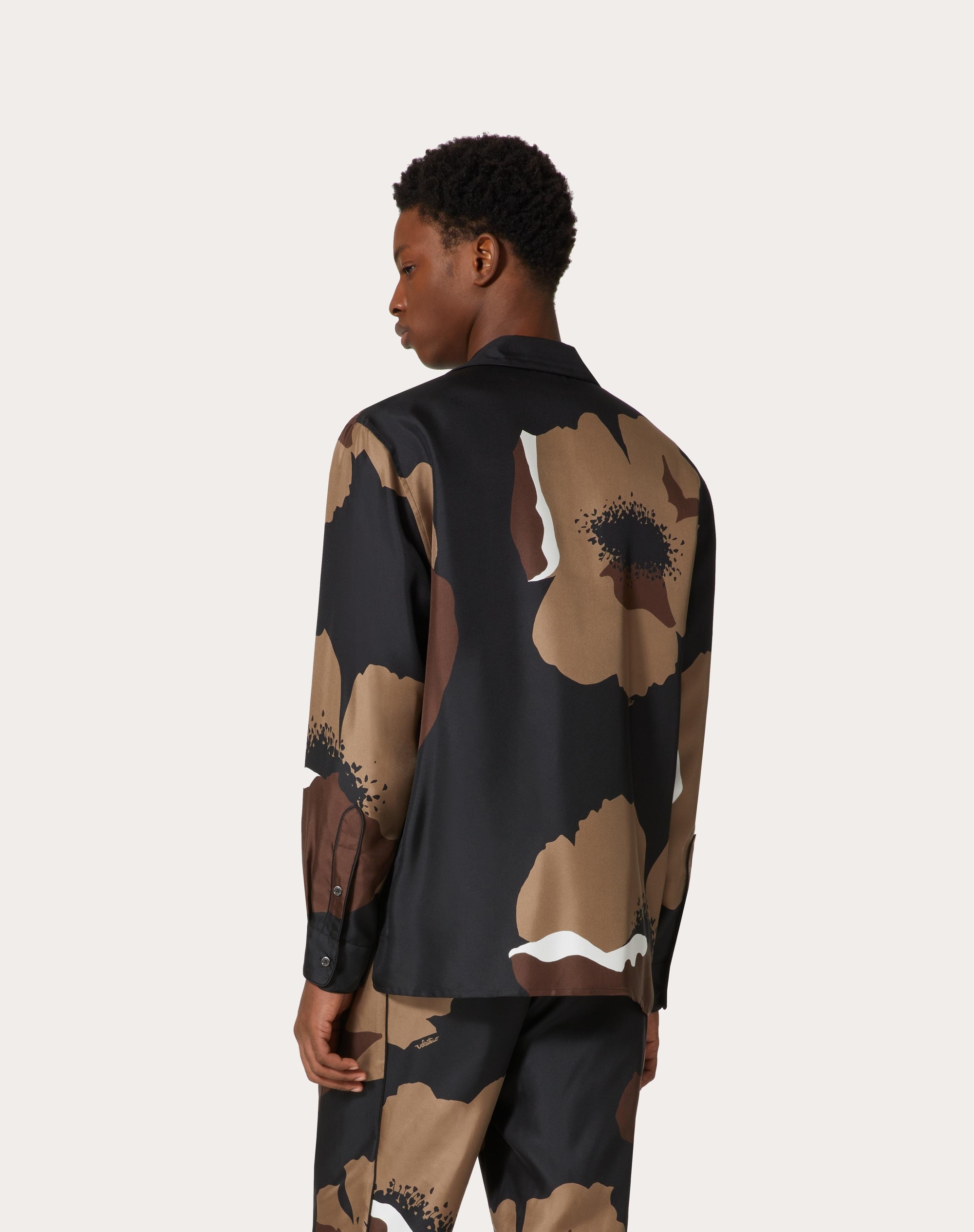 SILK TWILL PAJAMA SHIRT WITH VALENTINO FLOWER PORTRAIT PRINT - 4