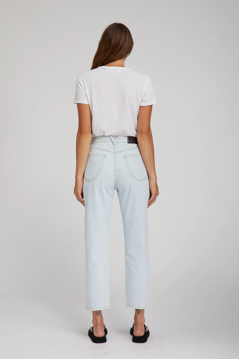 TAPERED STRAIGHT LEG DENIM 4