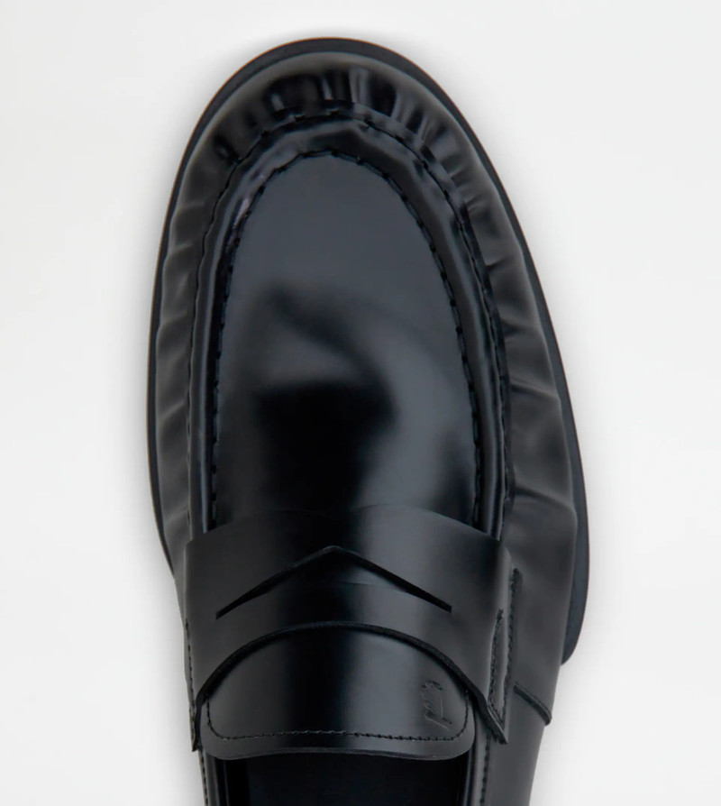 LOAFERS IN LEATHER - BLACK 4