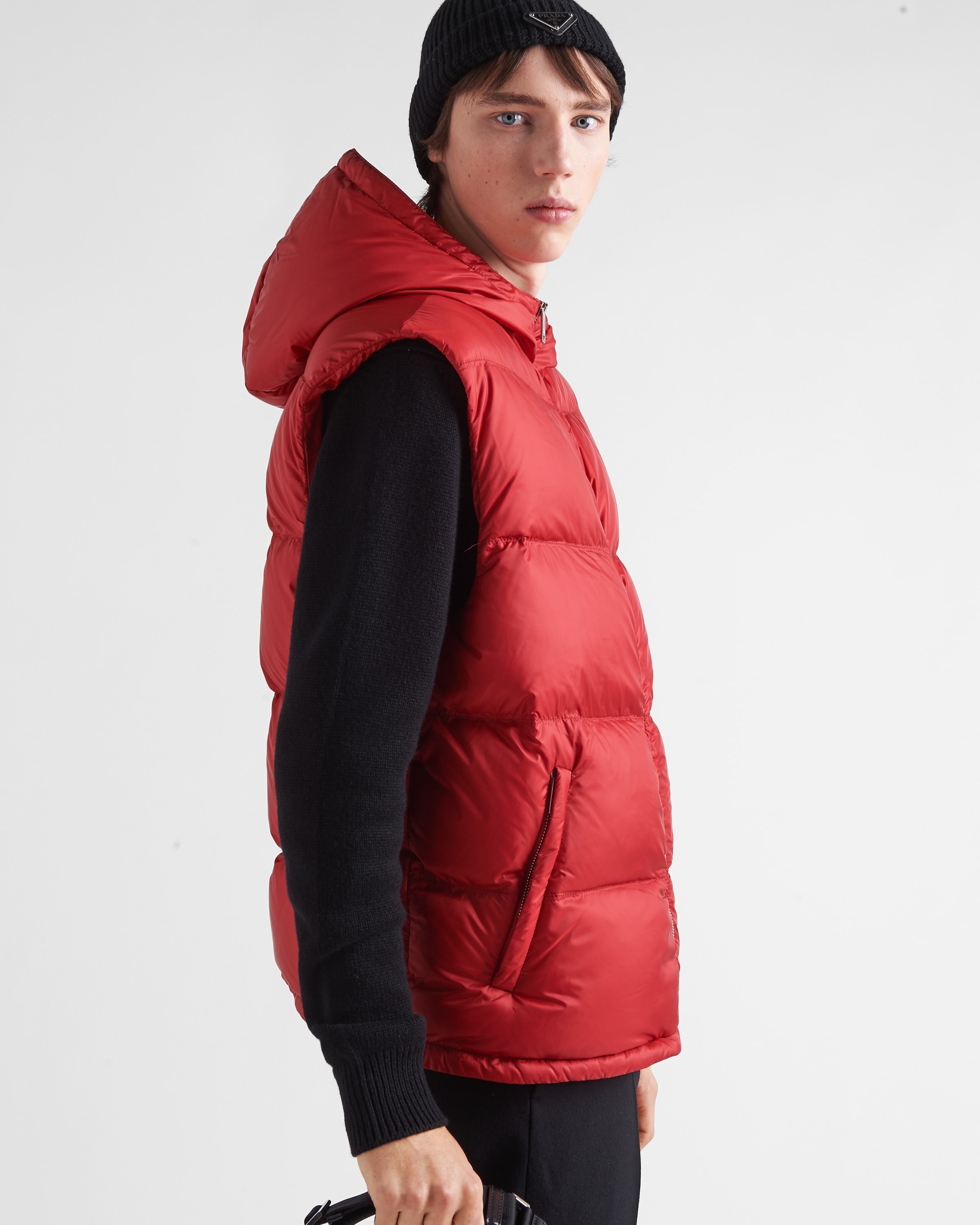 Regenerated Re-Nylon down vest - 4