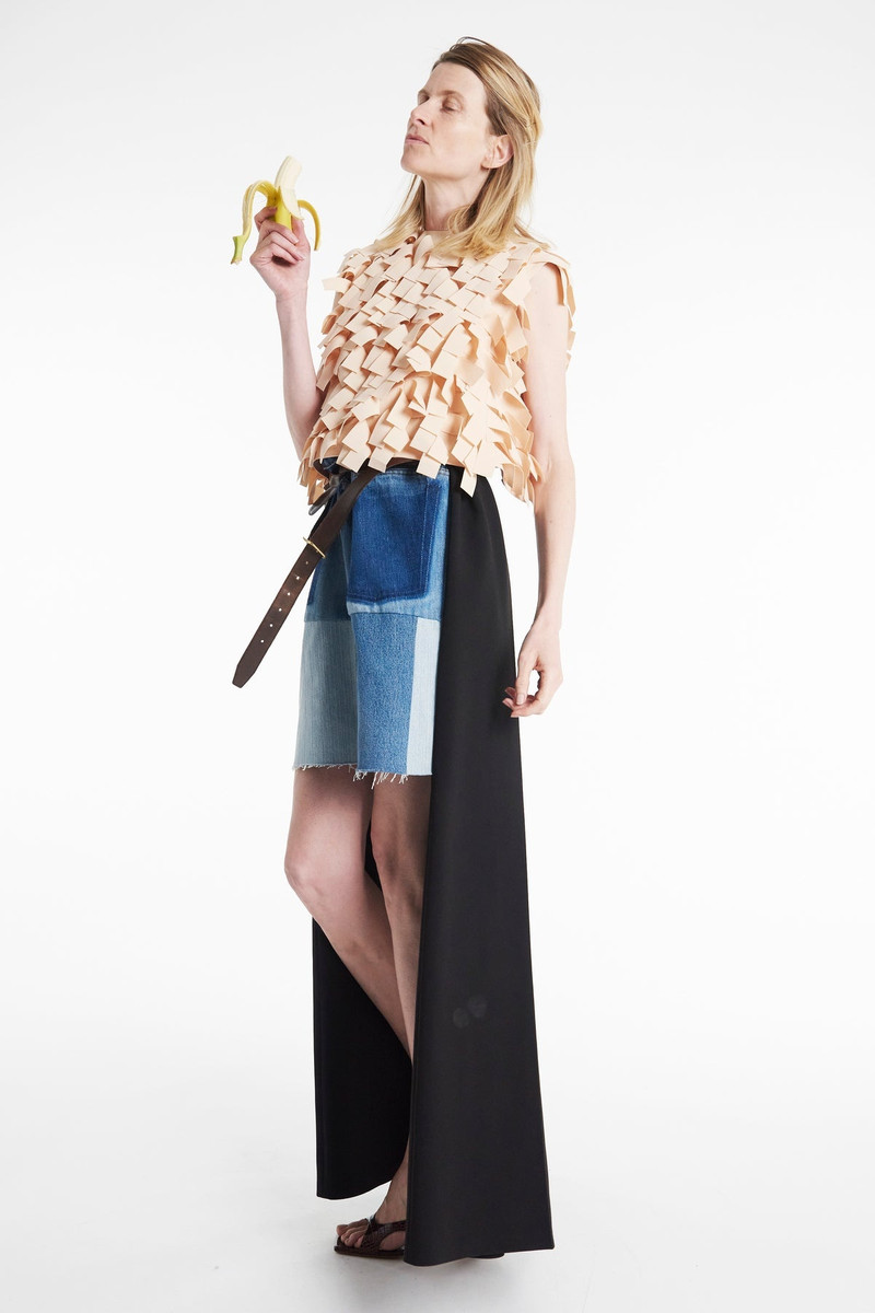 TOP WITH RECTANGLE DETAIL NUDE 6