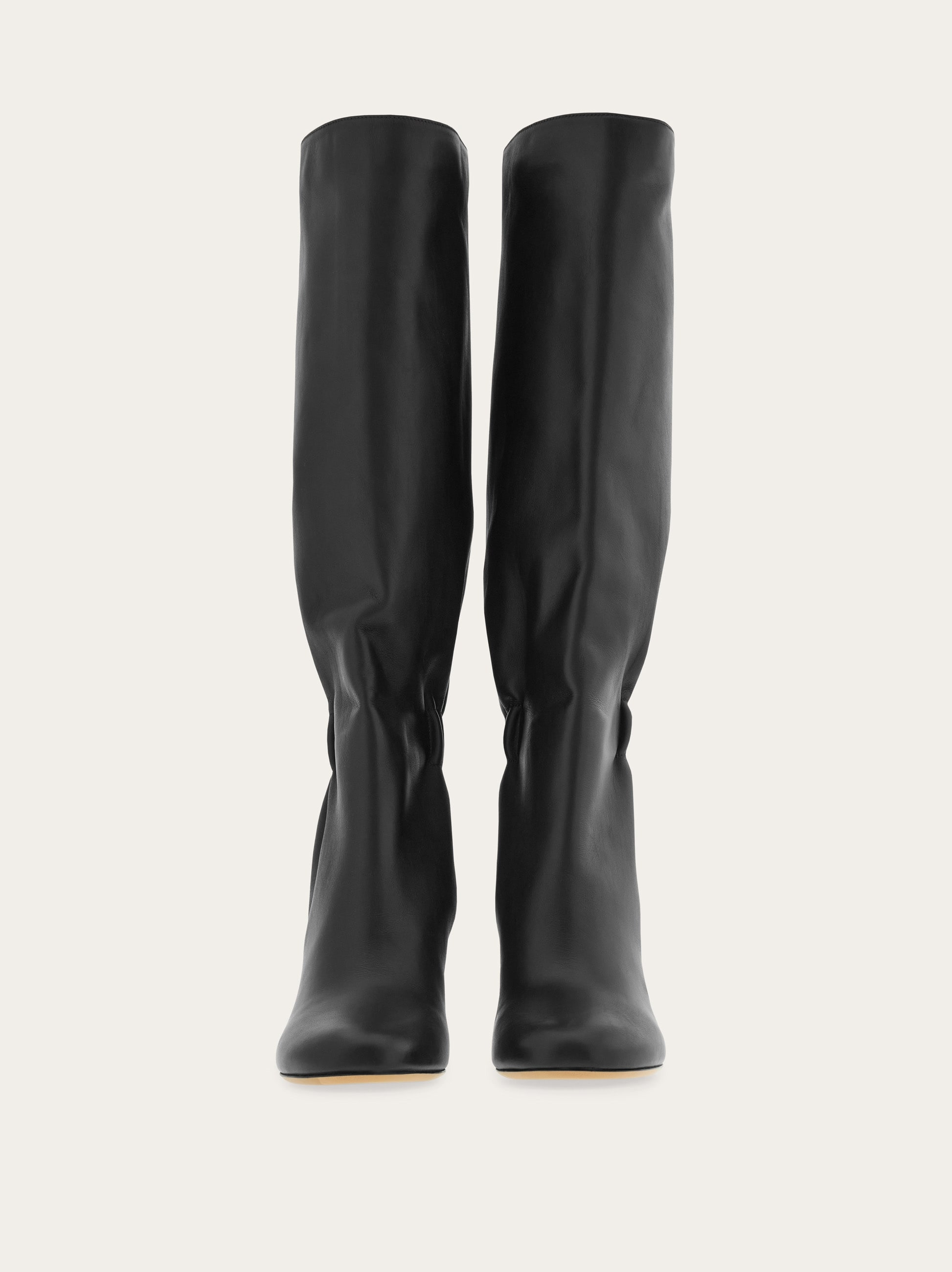 Knee boot with ruched detail - 3