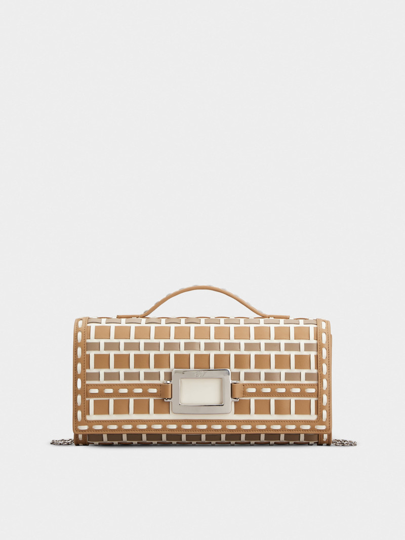 Belle Vivier Clutch in leather 1