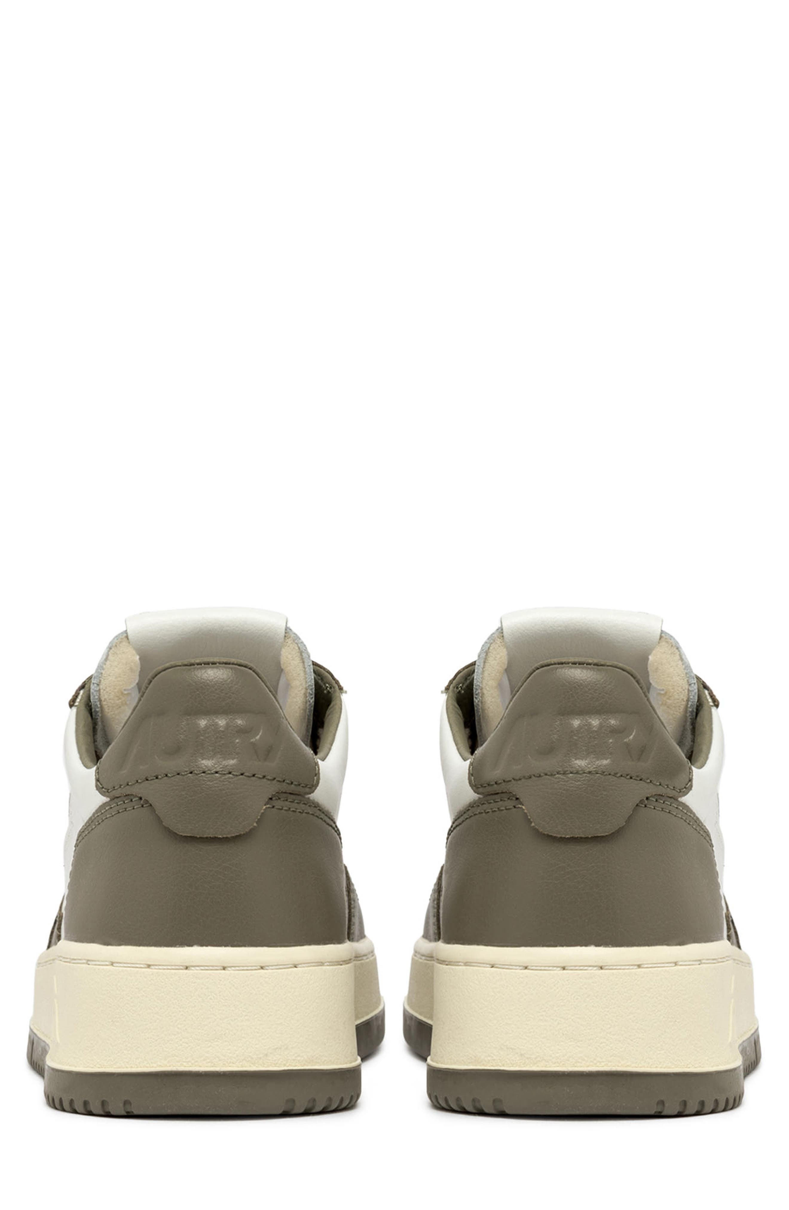 AUTRY Medalist Low Sneaker in White/Green at Nordstrom - 2