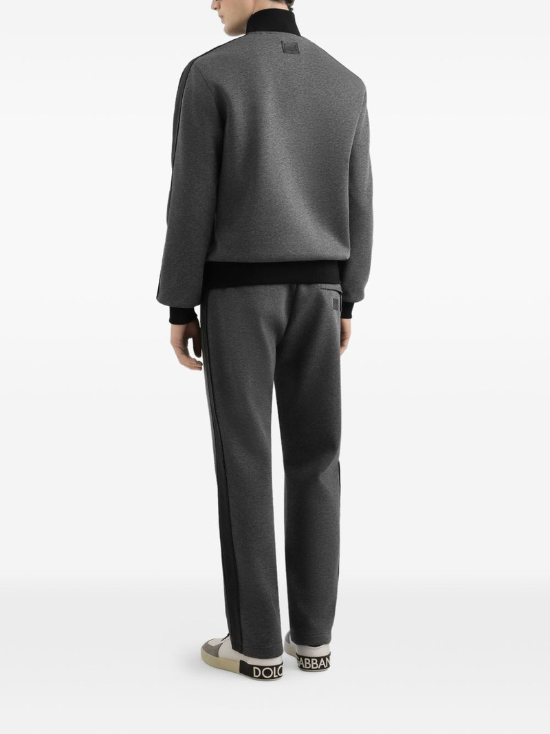 zip-up sweatshirt 3