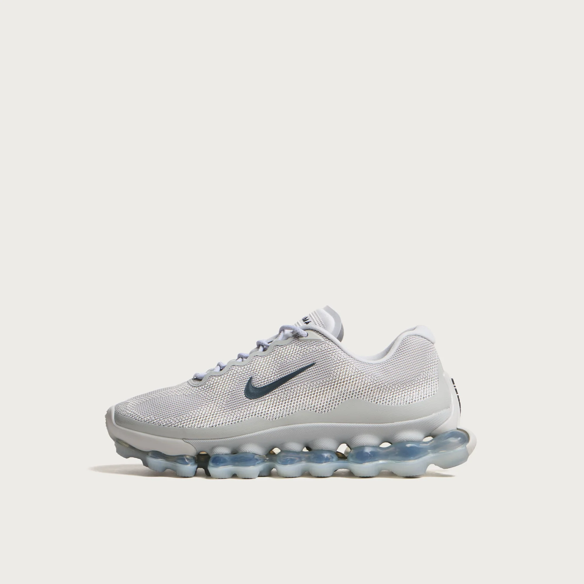 Nike Air Liquid Max Sneaker - 1