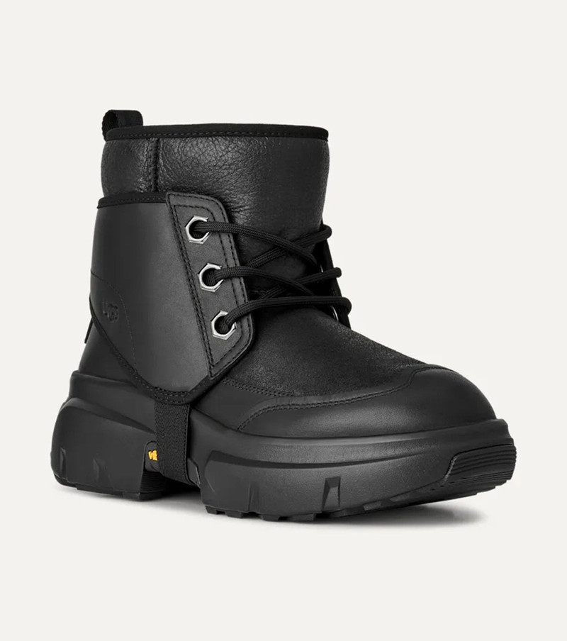 UGG M JLD BOOT outlook