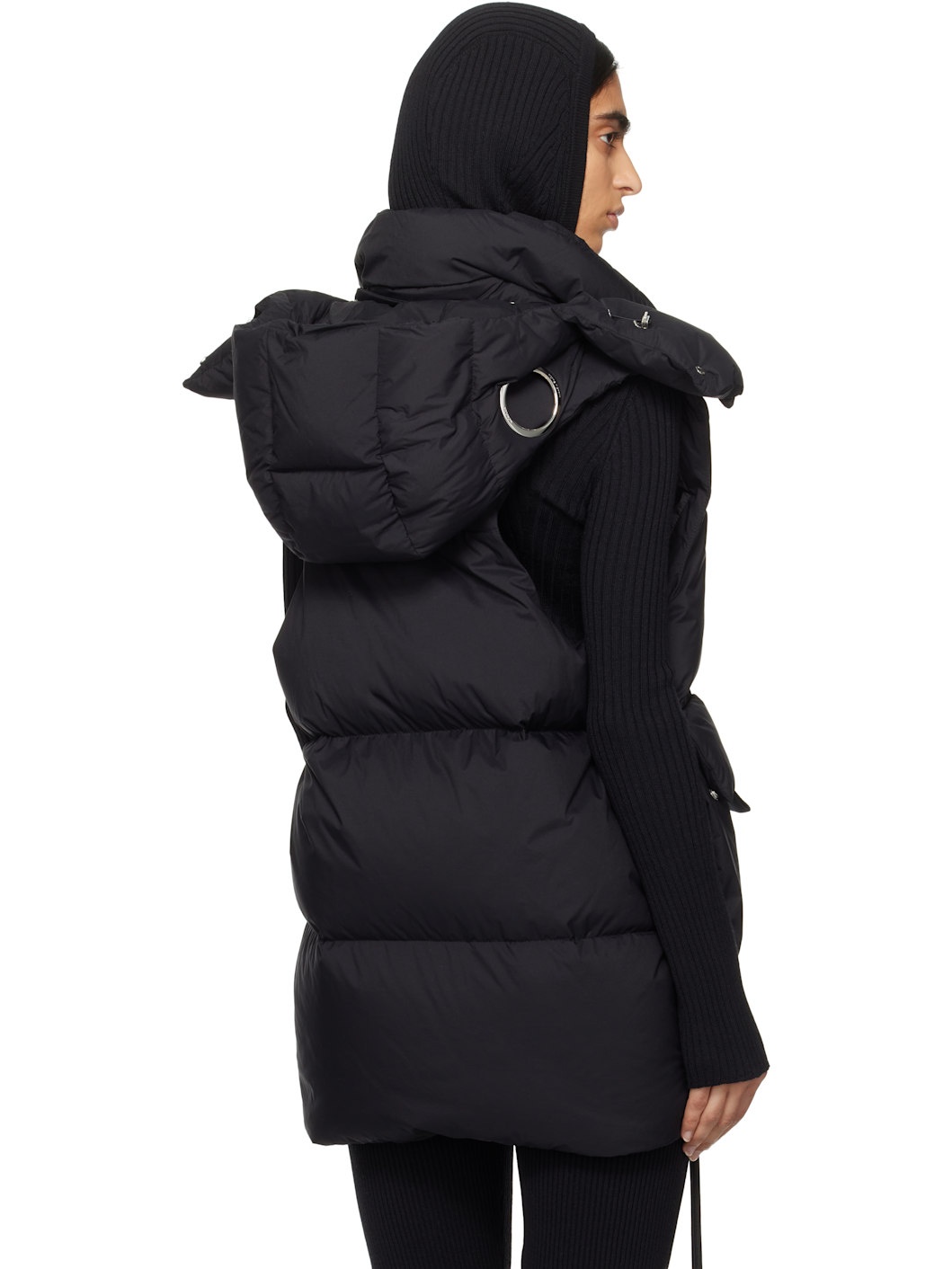 【送料&関税込】Moncler X Willow Smith Sabela Down Vest Moncler Genius: Moncler x Willow Smith Black Sable Down Vest