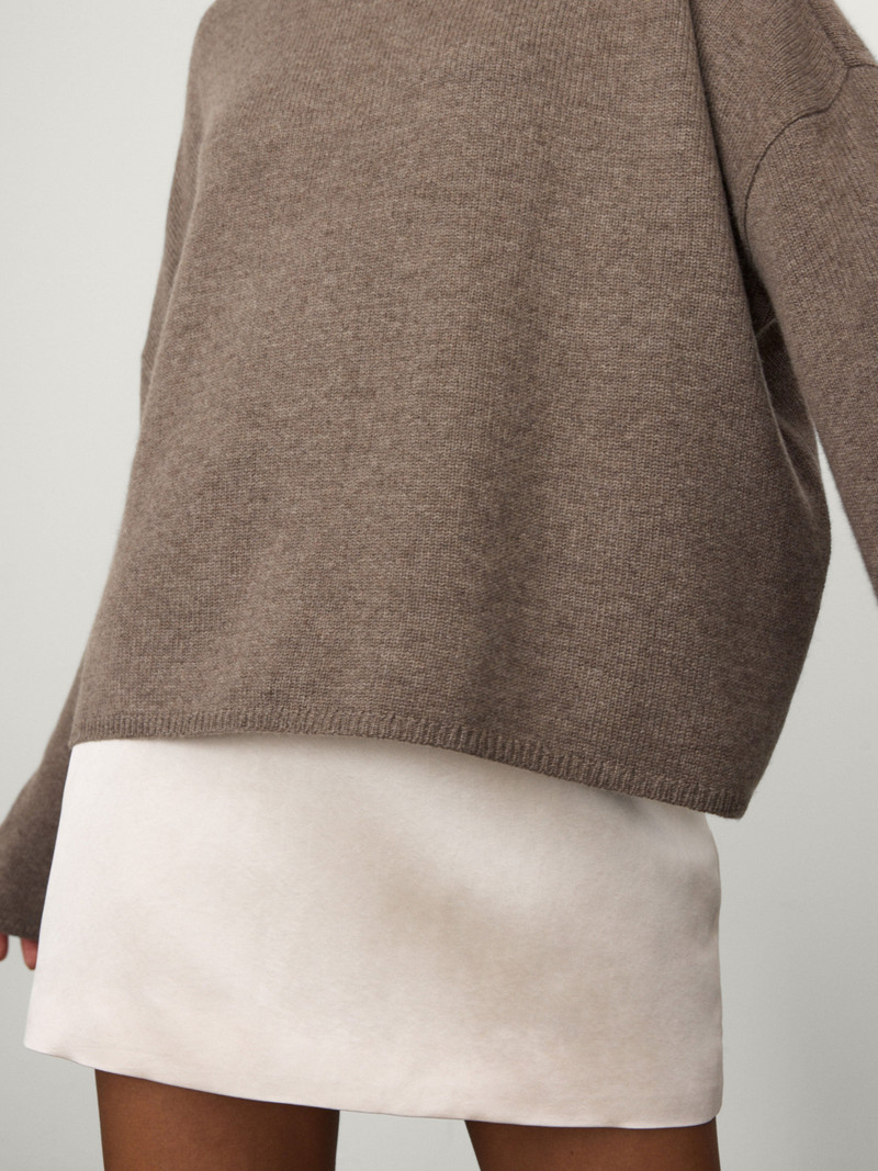 LISA YANG The Sandy Sweater outlook