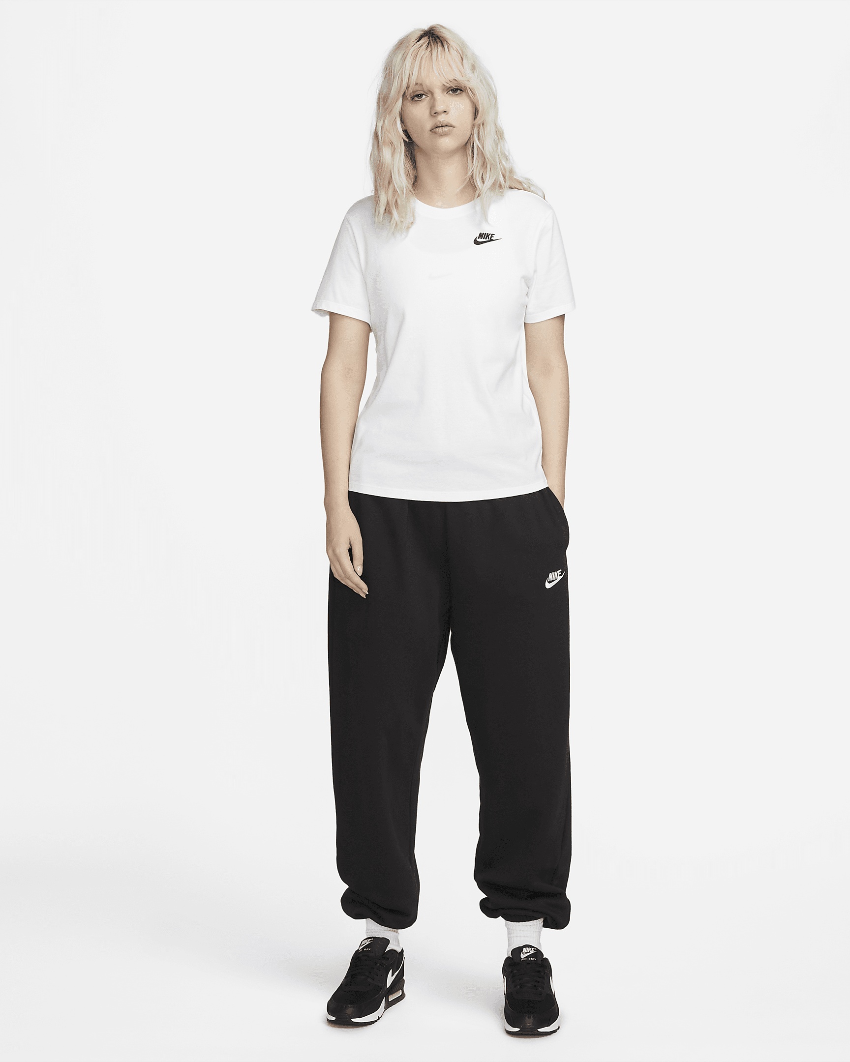 Nike Sportswear Club Essentials Women's T-Shirt - 5